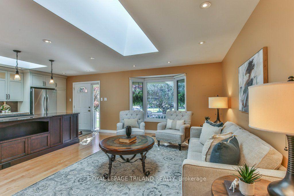 Photo 13 of 1221 Glenora Drive, London, North H — HOMEH
