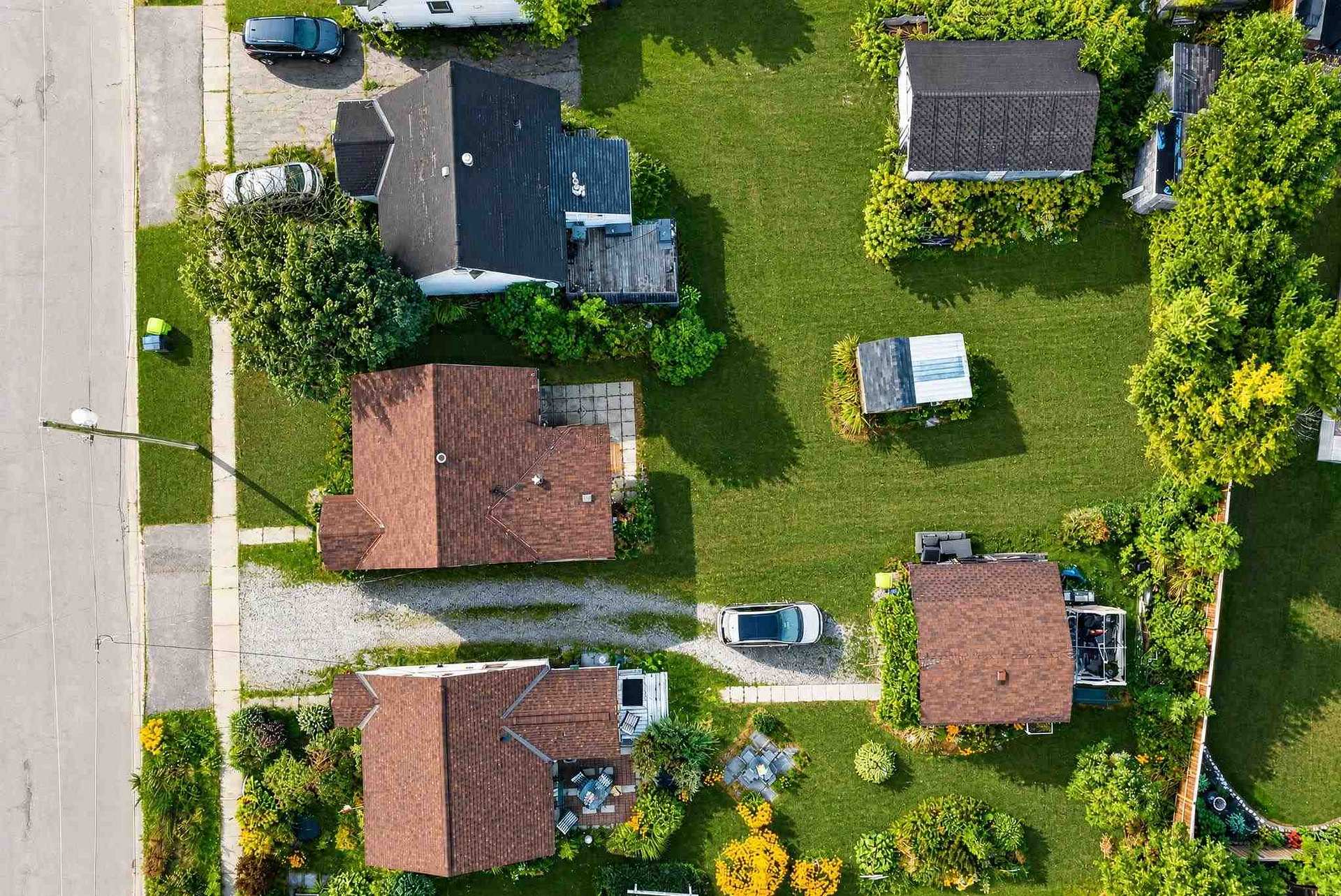 Photo 8 of 702 Lennox Avenue, Sault Ste Marie, Ward 4 — HOMEH