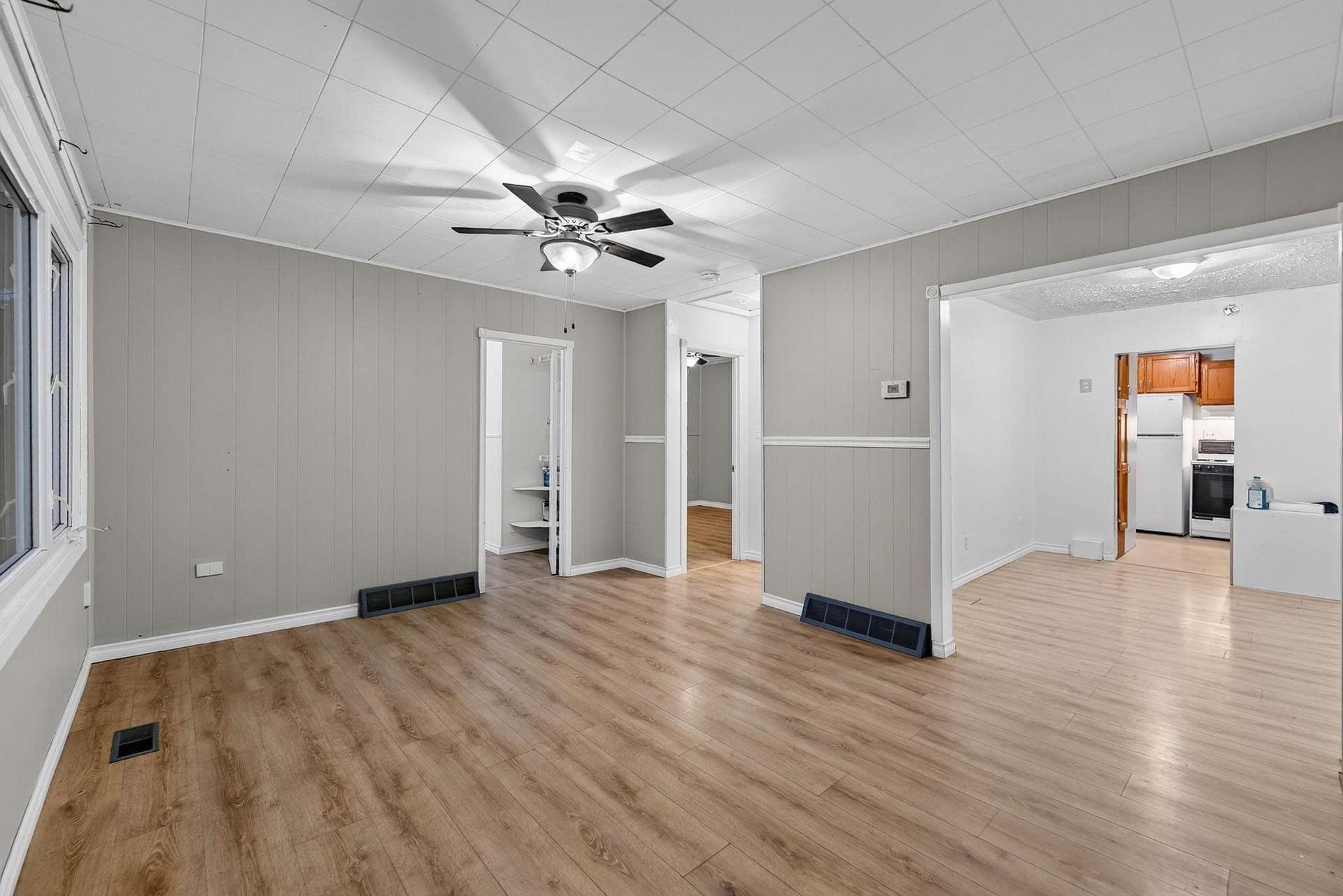Photo 12 of 702 Lennox Avenue, Sault Ste Marie, Ward 4 — HOMEH