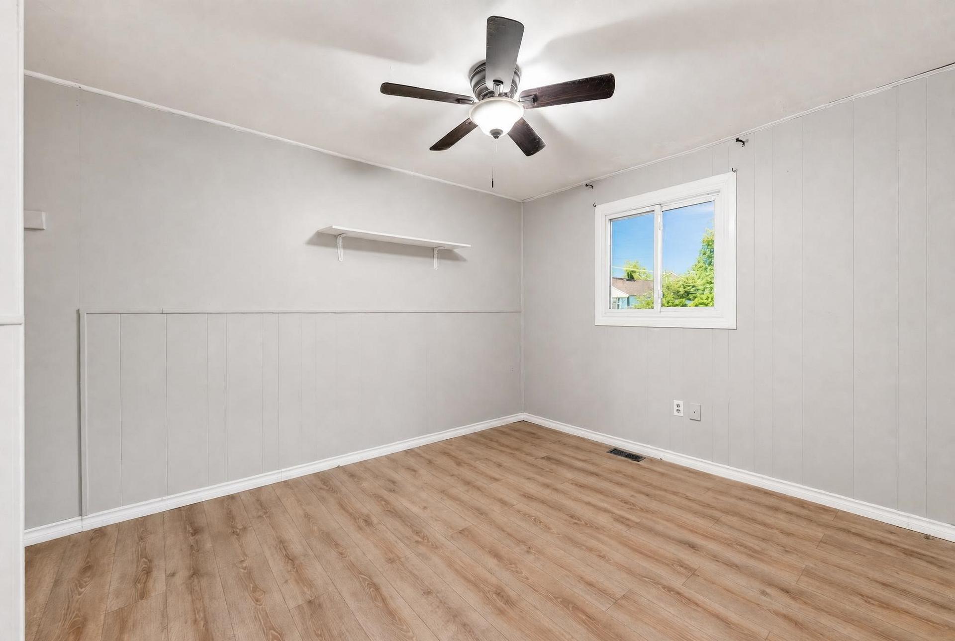 Photo 17 of 702 Lennox Avenue, Sault Ste Marie, Ward 4 — HOMEH