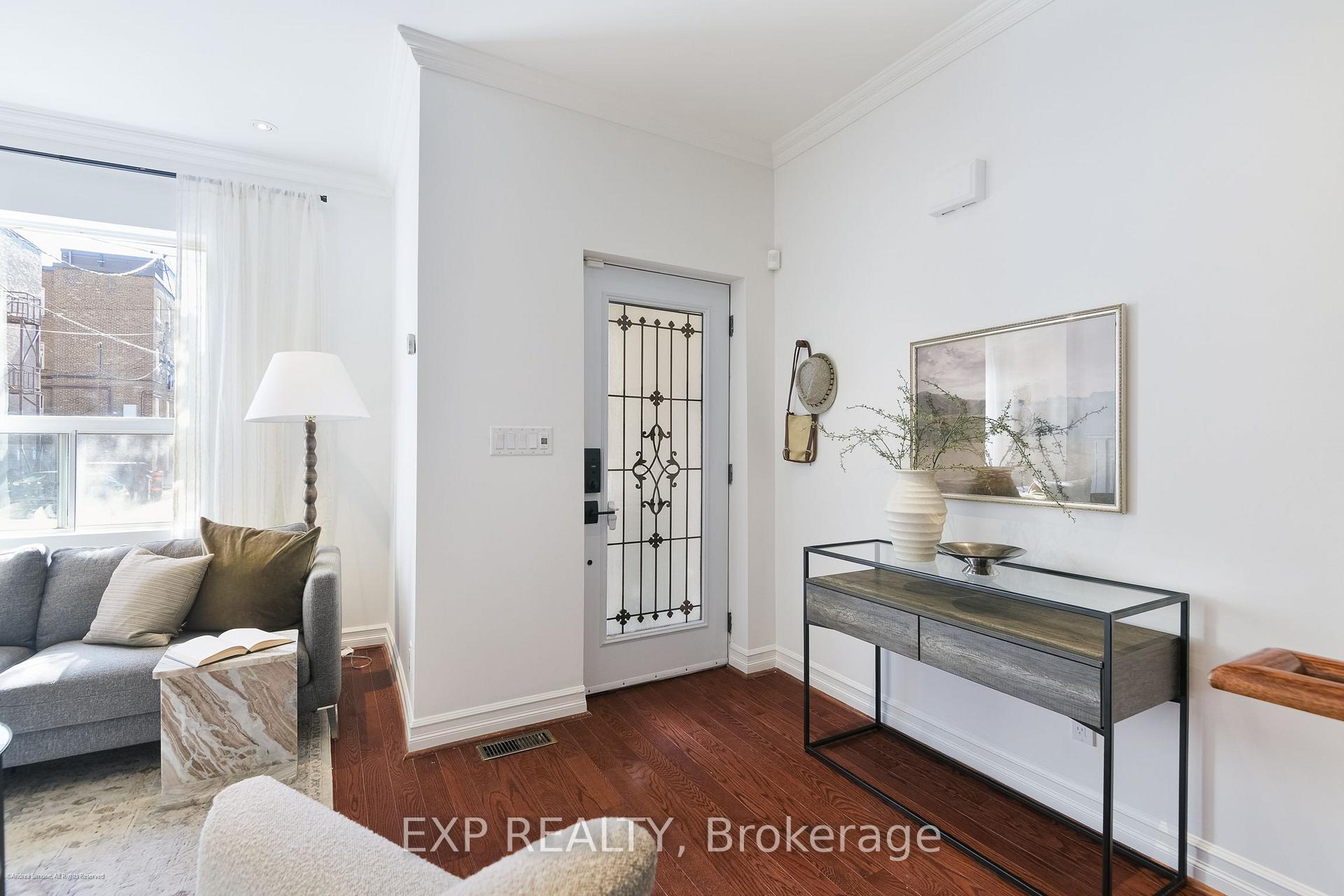 Photo 3 of 6 Louise Avenue, Toronto, Humewood-Cedarvale — HOMEH