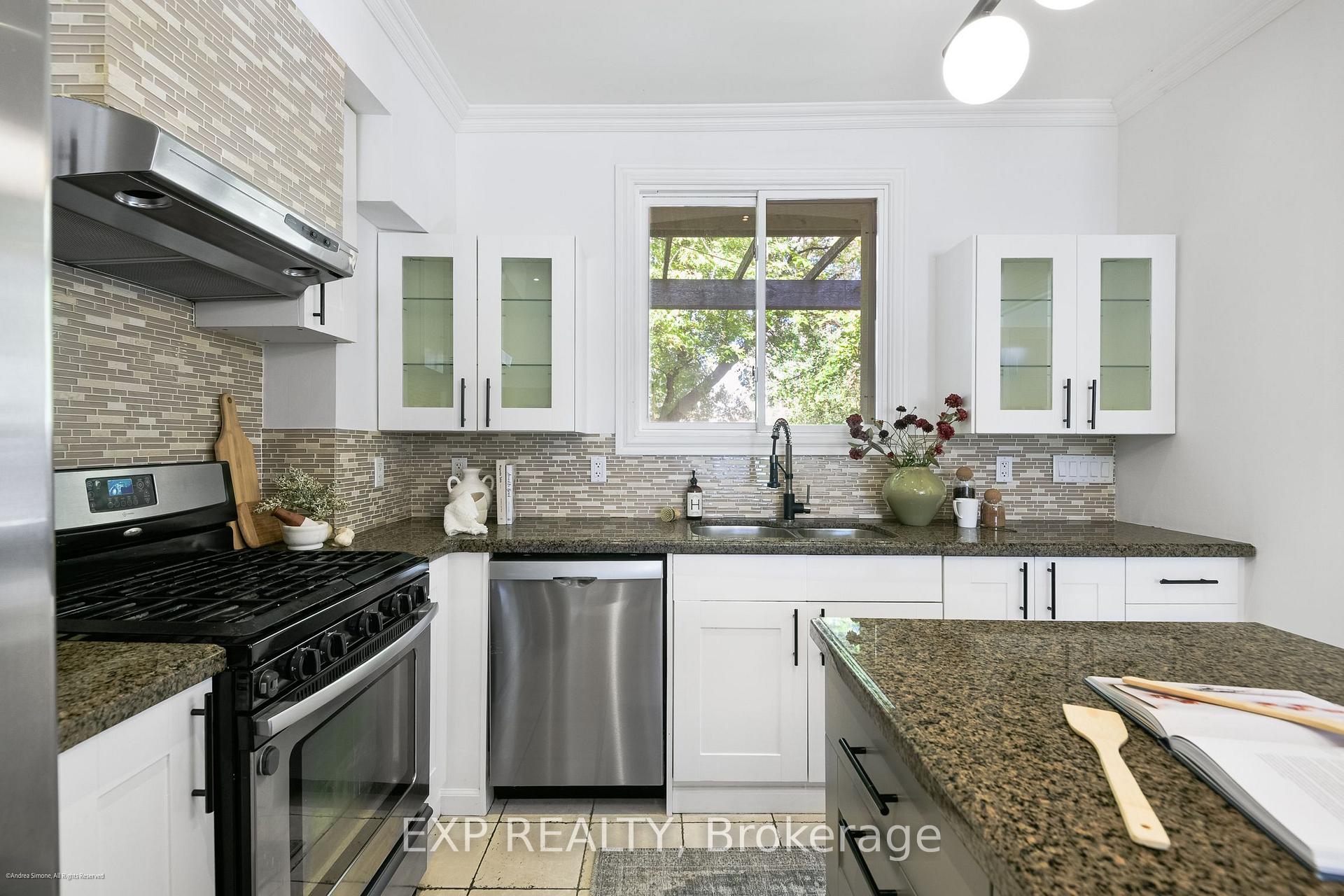 Photo 12 of 6 Louise Avenue, Toronto, Humewood-Cedarvale — HOMEH