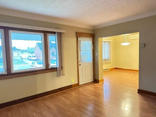 Photo 4 of 134 Henrietta Avenue, Sault Ste Marie, Ward 4 — HOMEH
