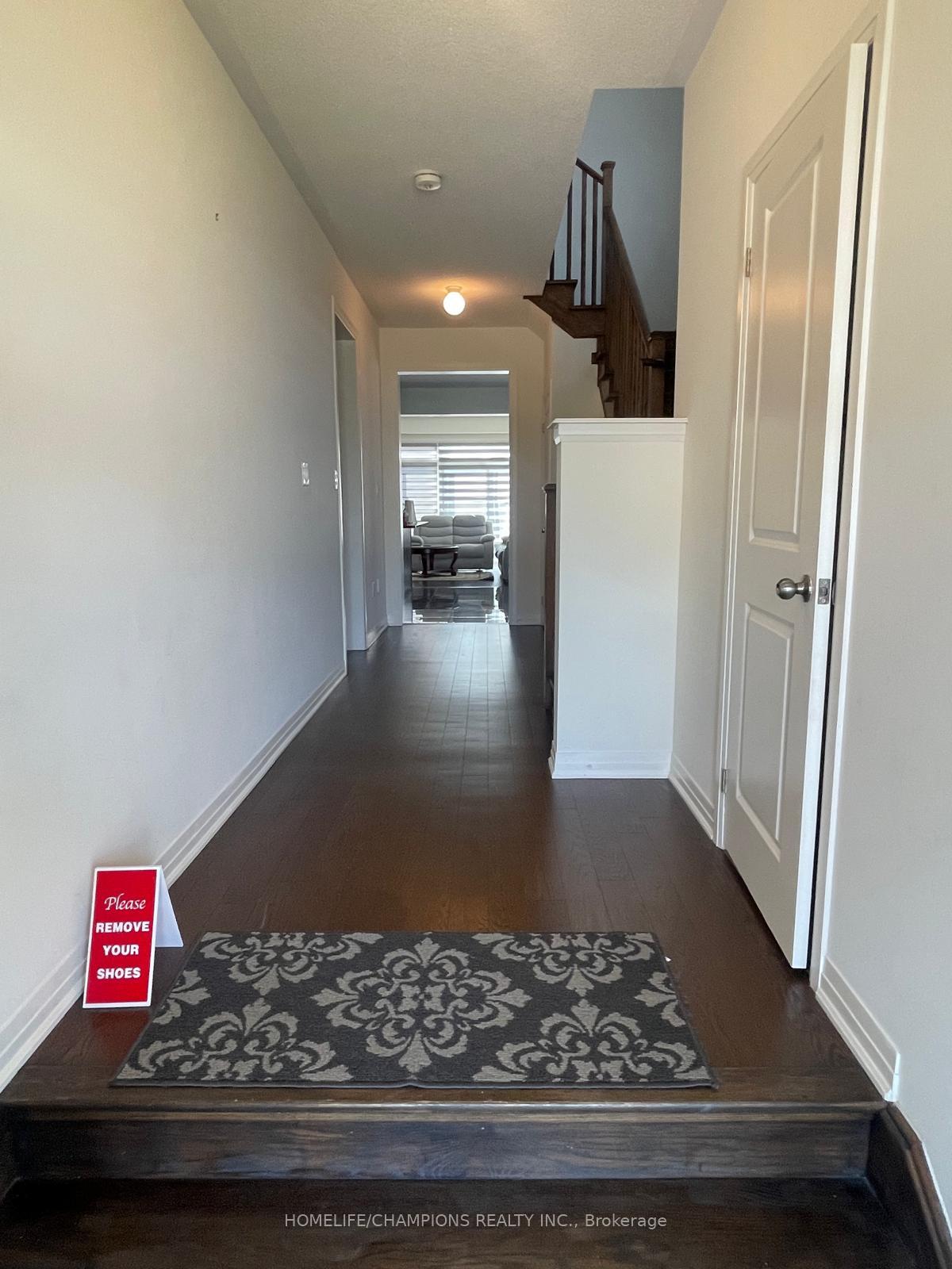 Photo 3 of 78 Clipper Lane, Clarington, Bowmanville — HOMEH
