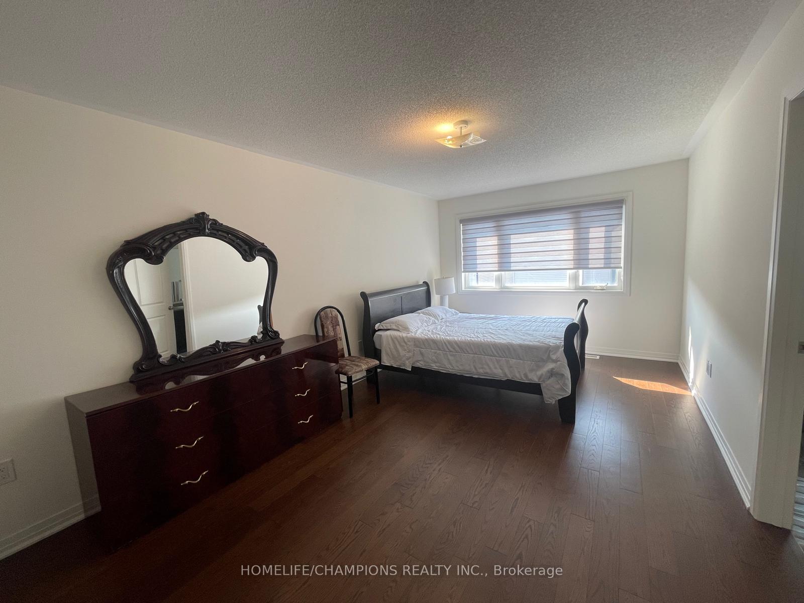 Photo 8 of 78 Clipper Lane, Clarington, Bowmanville — HOMEH