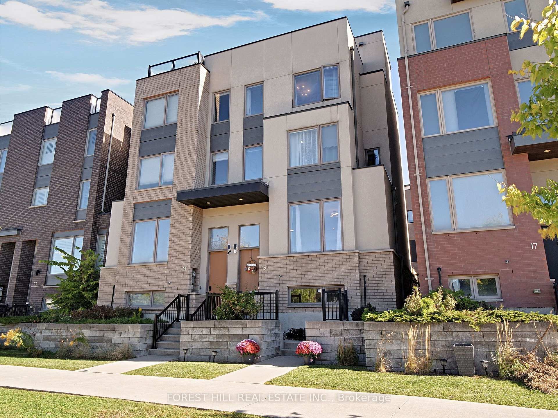 Photo of 19 Stanley Greene Boulevard