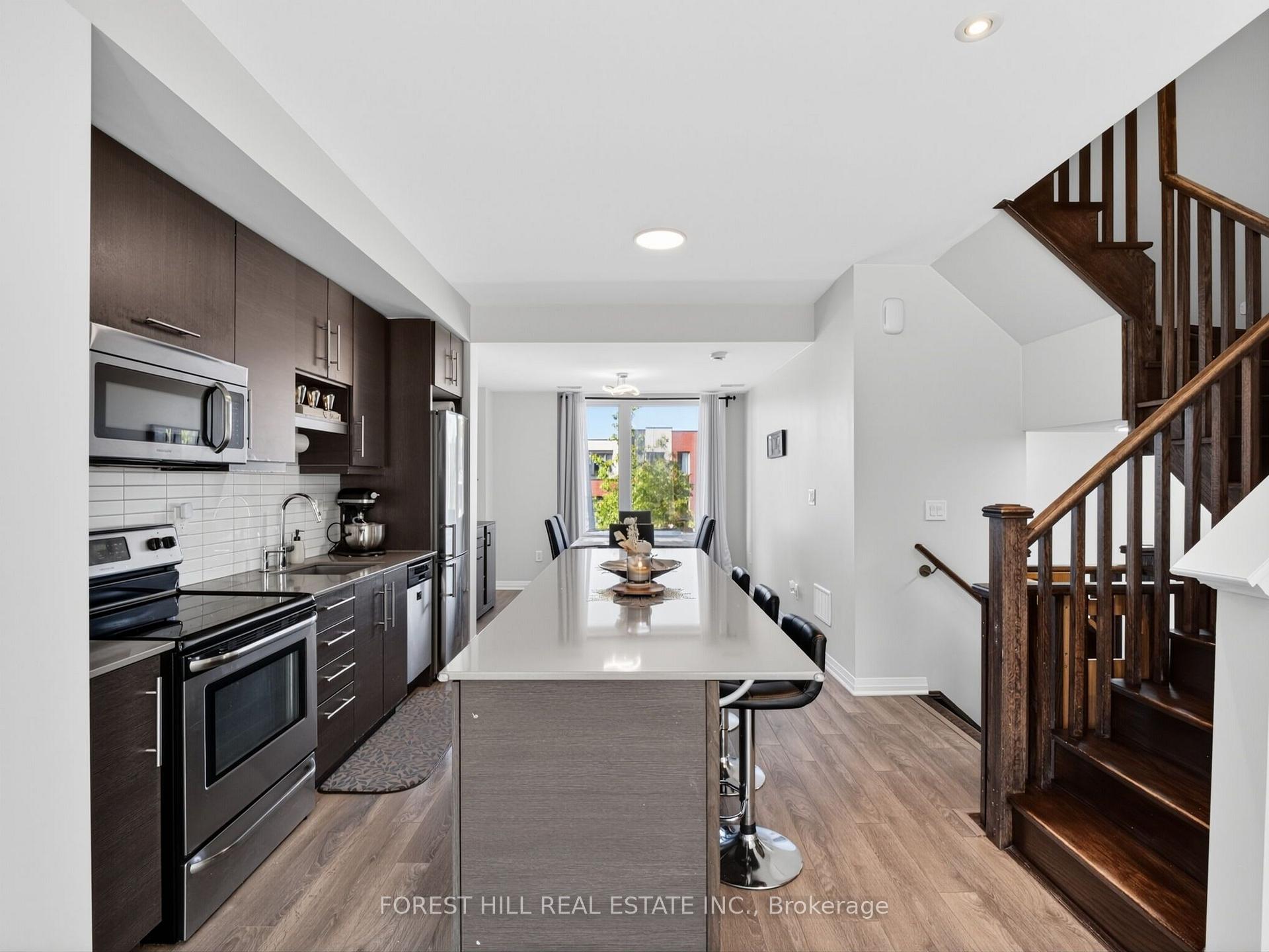 Photo 7 of 19 Stanley Greene Boulevard, North York, Downsview-Roding-CFB — HOMEH