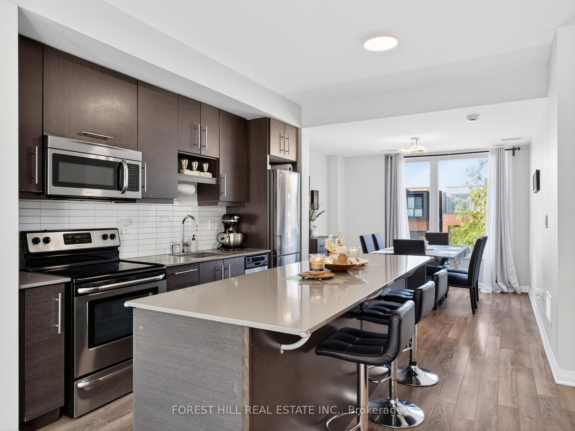 Photo 9 of 19 Stanley Greene Boulevard, North York, Downsview-Roding-CFB — HOMEH