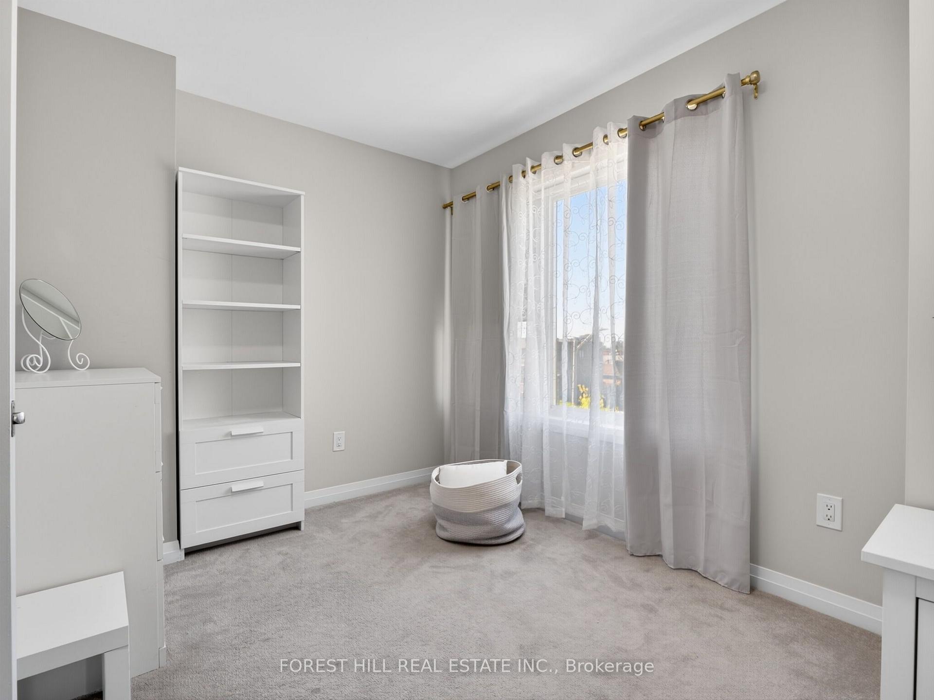 Photo 16 of 19 Stanley Greene Boulevard, North York, Downsview-Roding-CFB — HOMEH