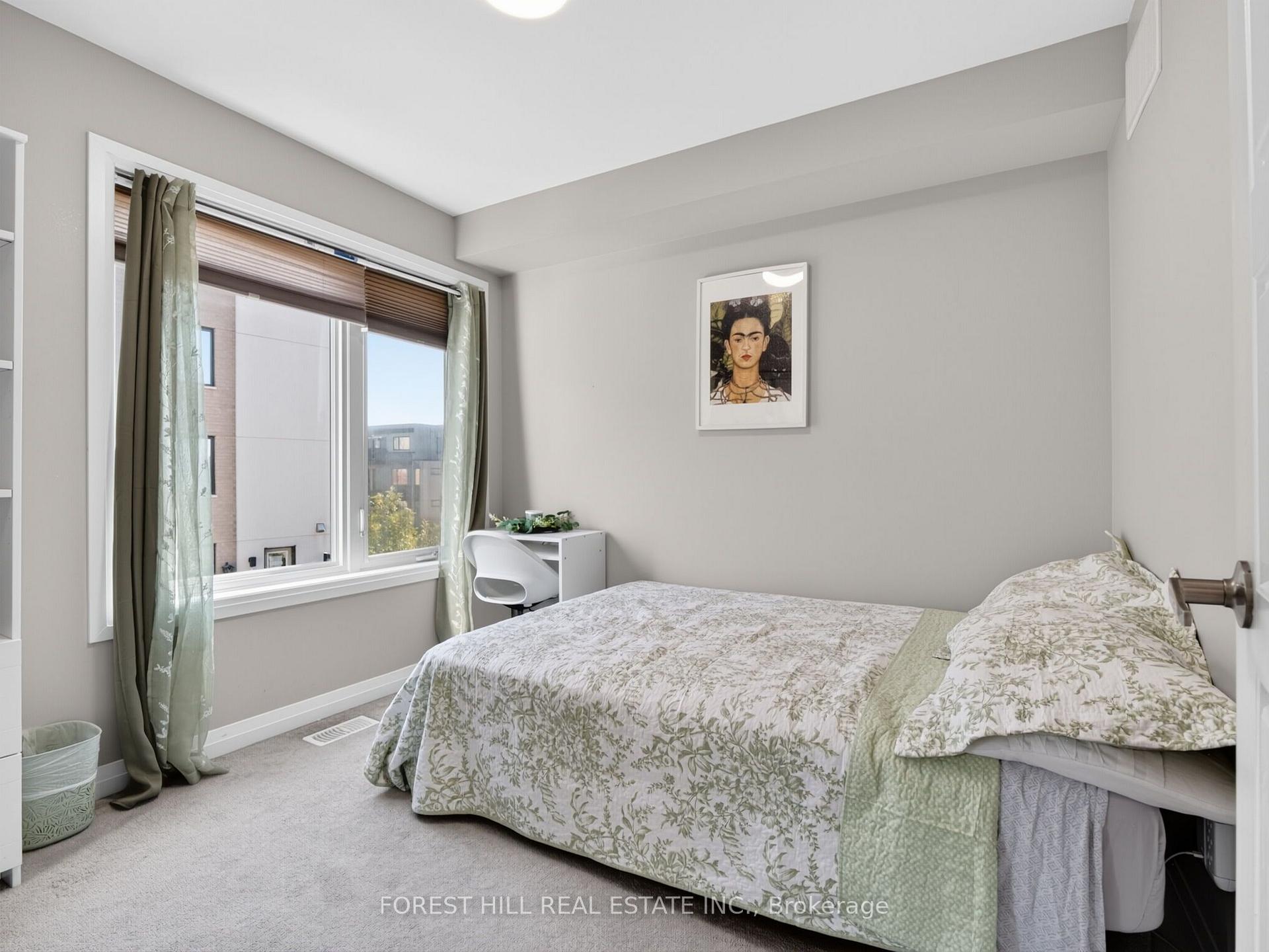 Photo 23 of 19 Stanley Greene Boulevard, North York, Downsview-Roding-CFB — HOMEH