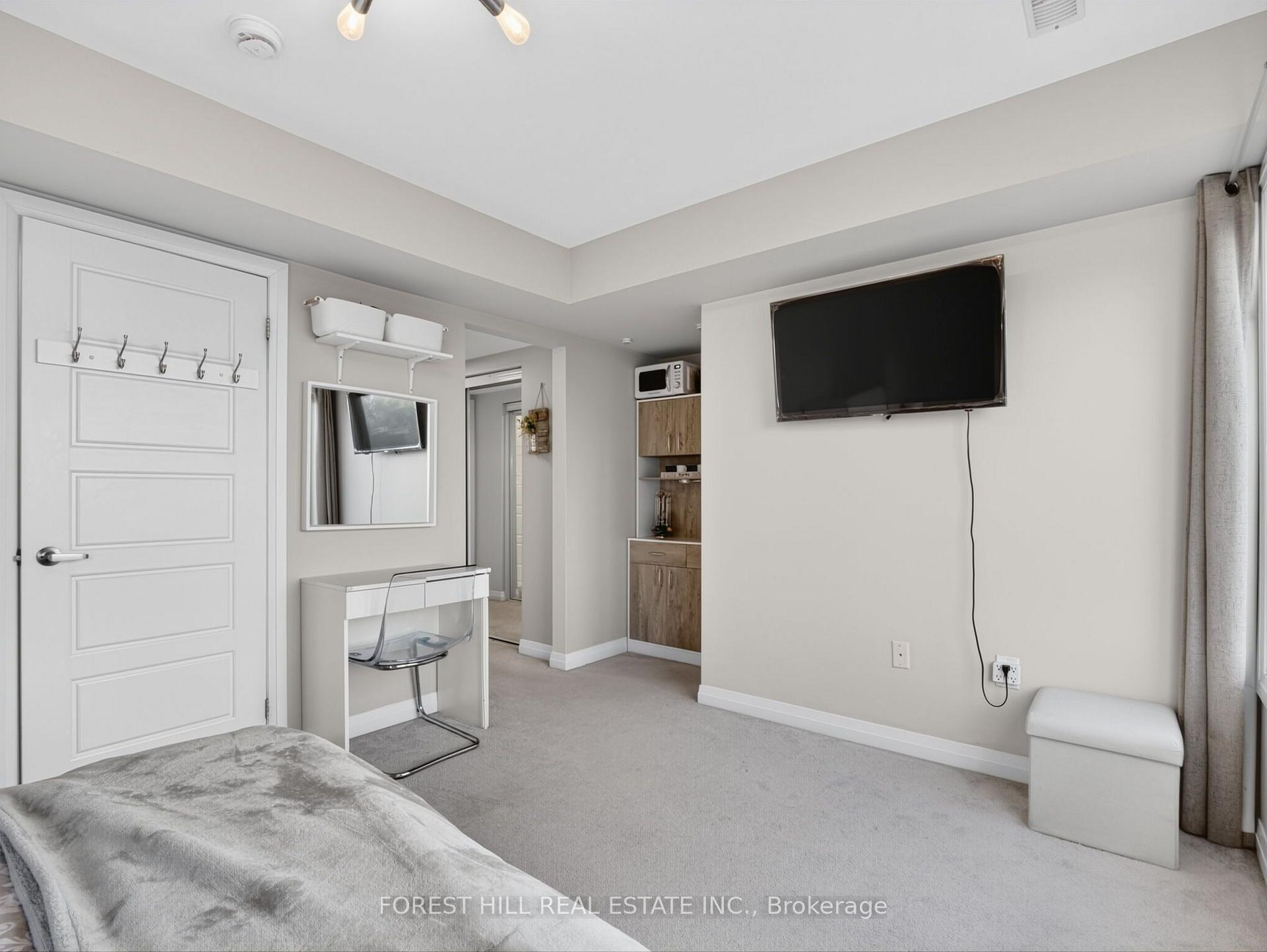 Photo 40 of 19 Stanley Greene Boulevard, North York, Downsview-Roding-CFB — HOMEH