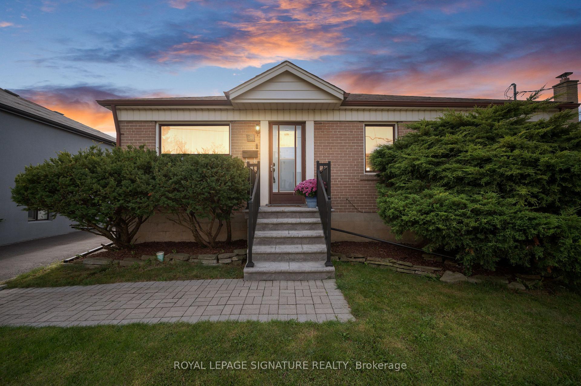 Photo 6 of 81 Nash Drive, North York, Downsview-Roding-CFB — HOMEH