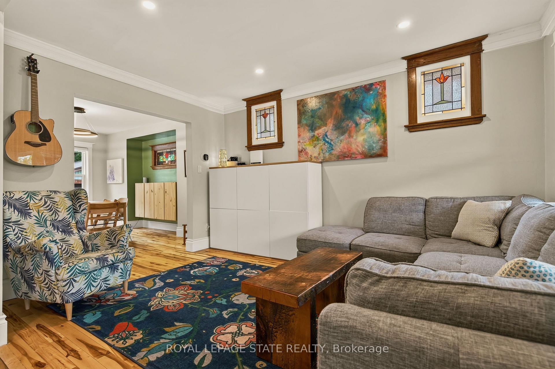 Photo 9 of 72 Garside Avenue N, Hamilton, Homeside — HOMEH