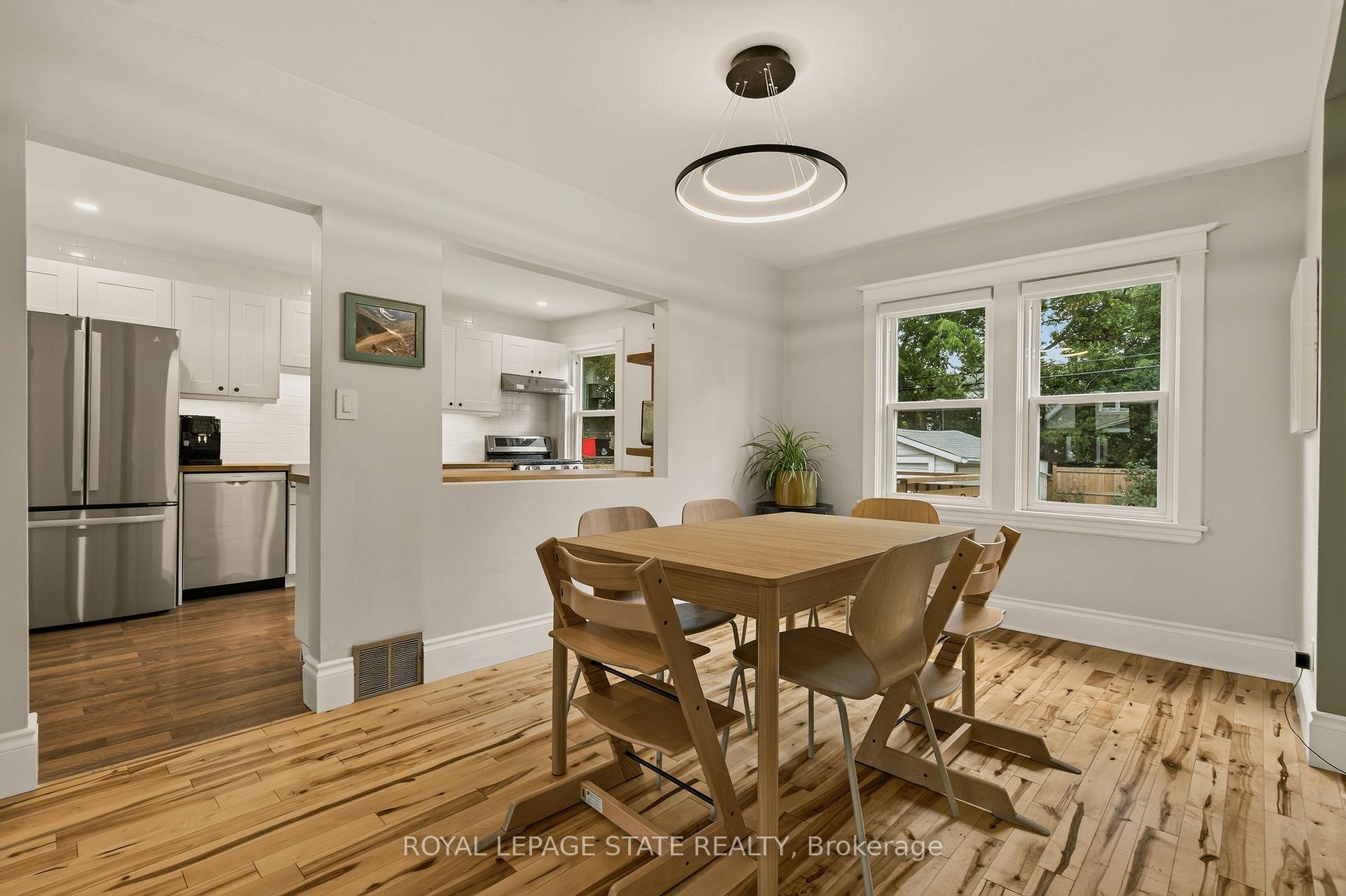 Photo 17 of 72 Garside Avenue N, Hamilton, Homeside — HOMEH