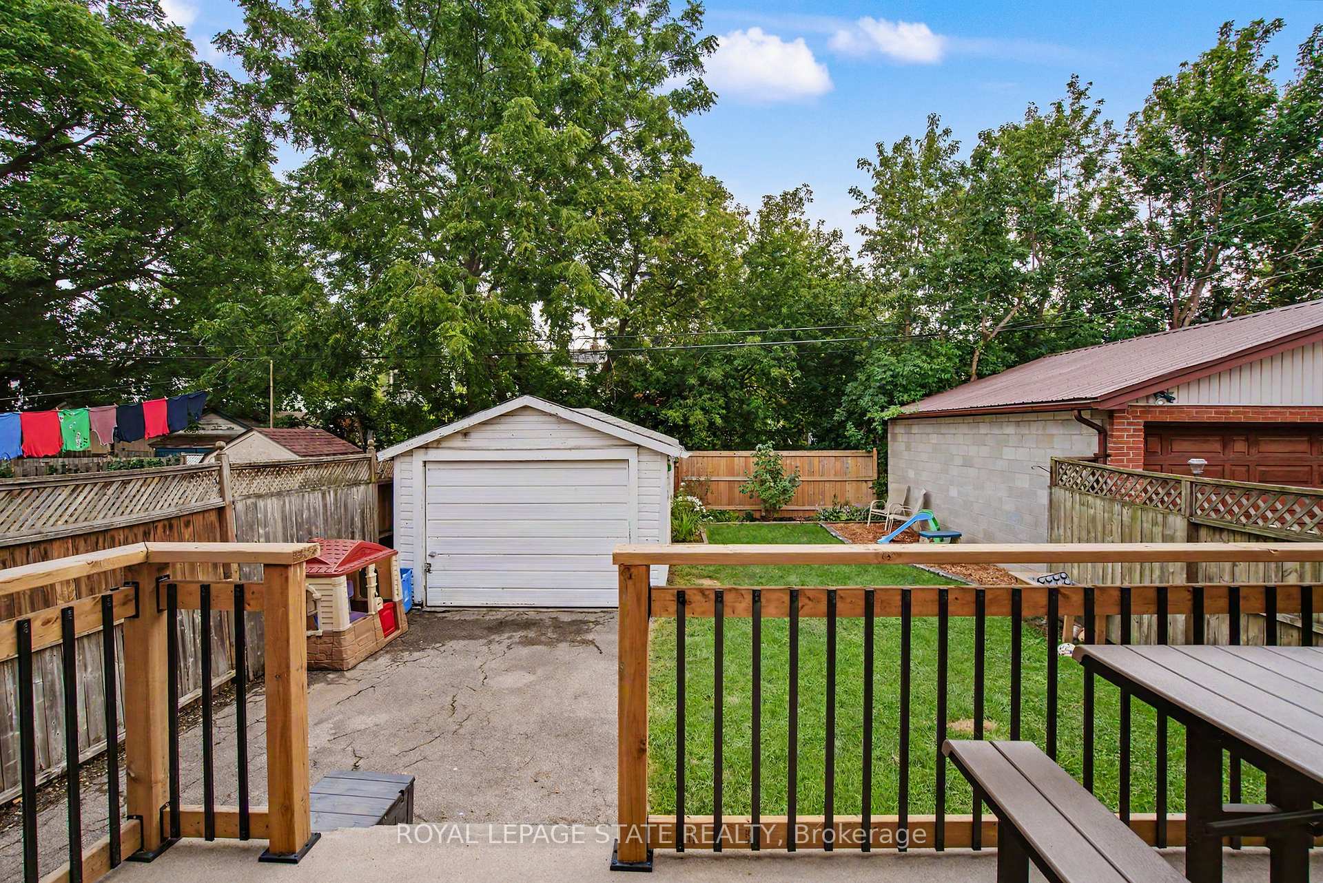 Photo 48 of 72 Garside Avenue N, Hamilton, Homeside — HOMEH