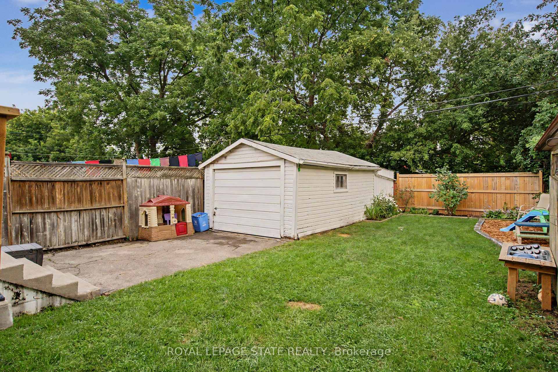 Photo 49 of 72 Garside Avenue N, Hamilton, Homeside — HOMEH