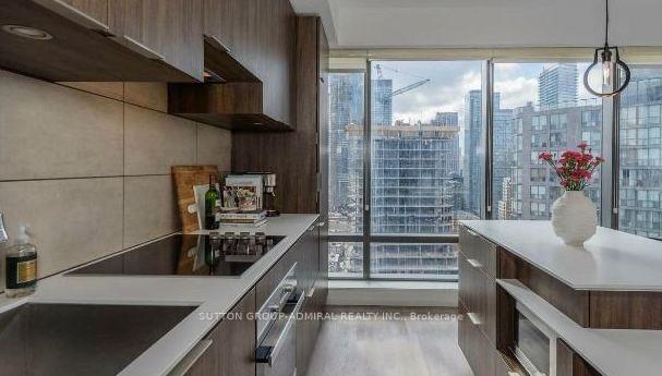 Photo 5 of Unit 1605, 5 St Joseph Street, Toronto, Bay Street Corridor — HOMEH