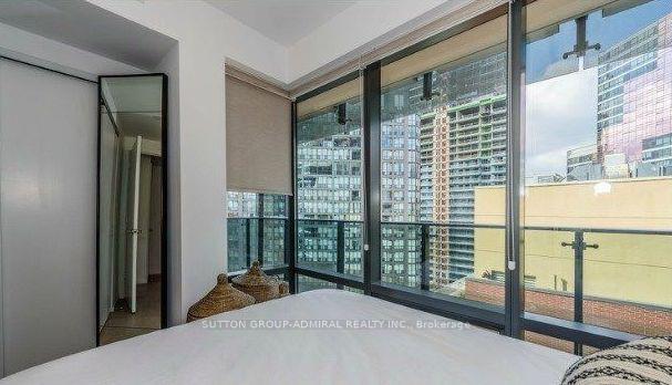 Photo 8 of Unit 1605, 5 St Joseph Street, Toronto, Bay Street Corridor — HOMEH