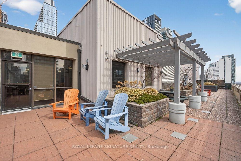 Photo 26 of Unit 707, 555 Yonge Street, Toronto, Church-Yonge Corridor — HOMEH