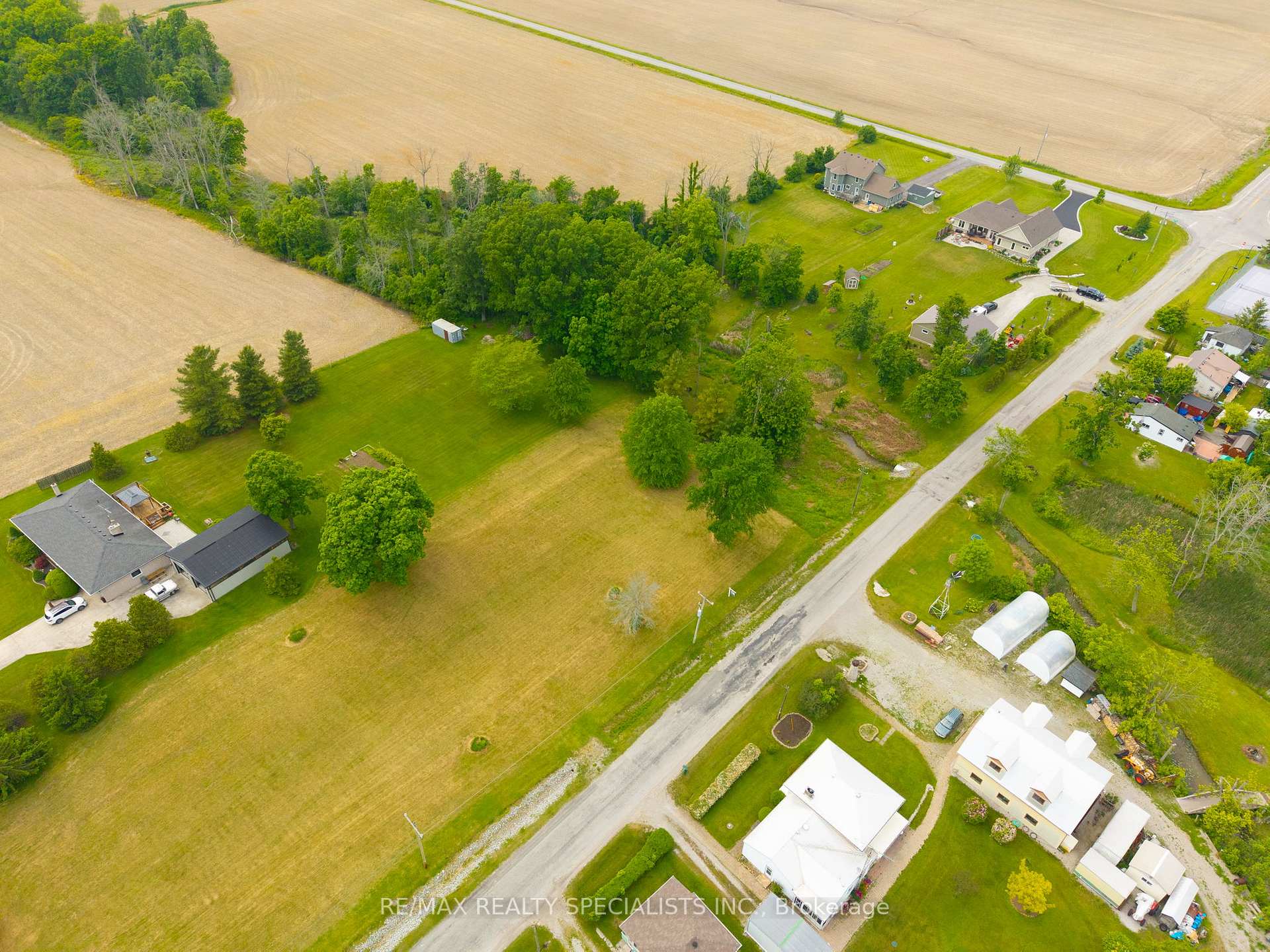 Photo 4 of 91 Dover Street, Haldimand, Dunnville — HOMEH