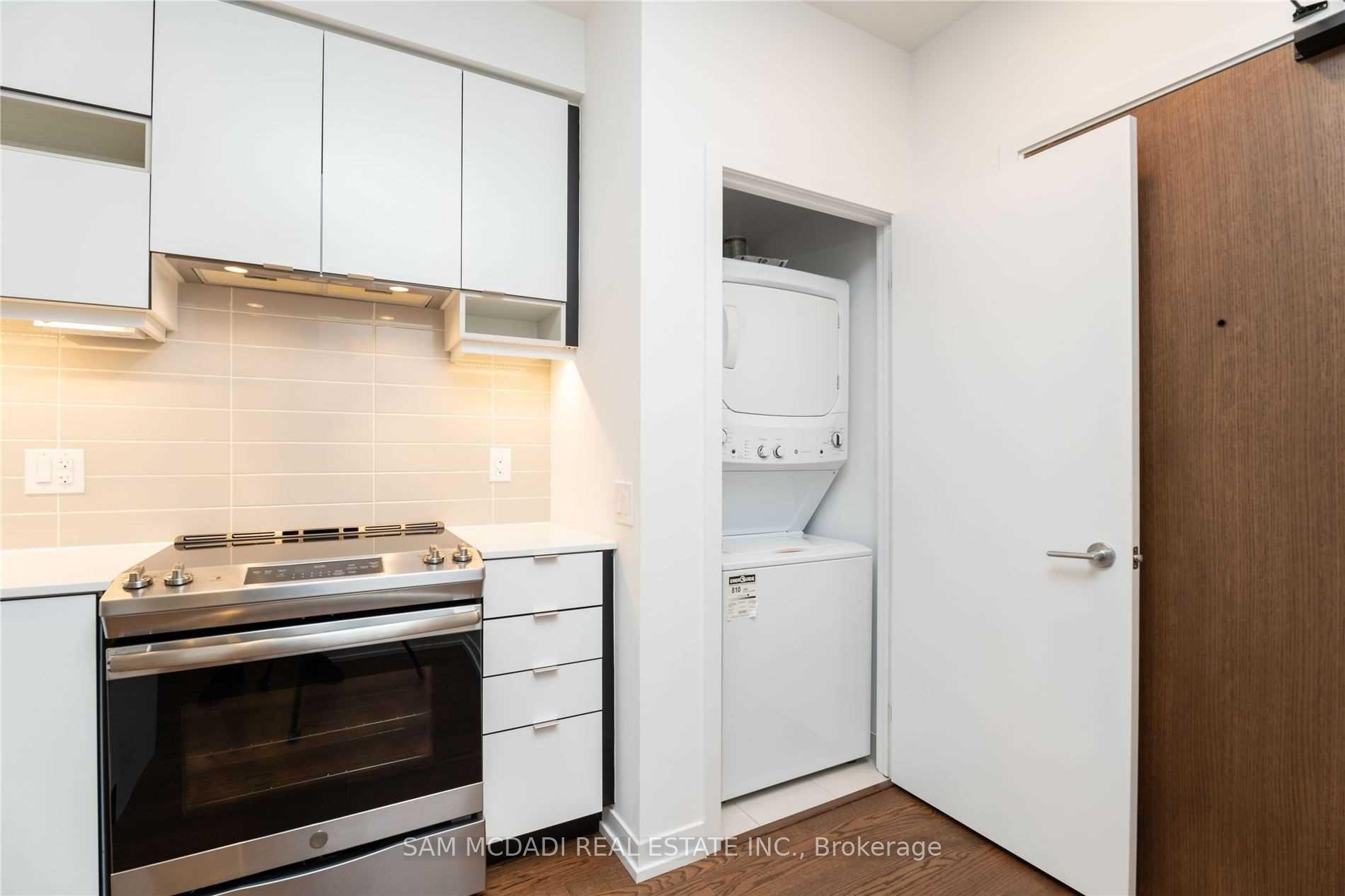 Photo 6 of Unit 514, 4065 Confederation Parkway, Mississauga, City Centre — HOMEH