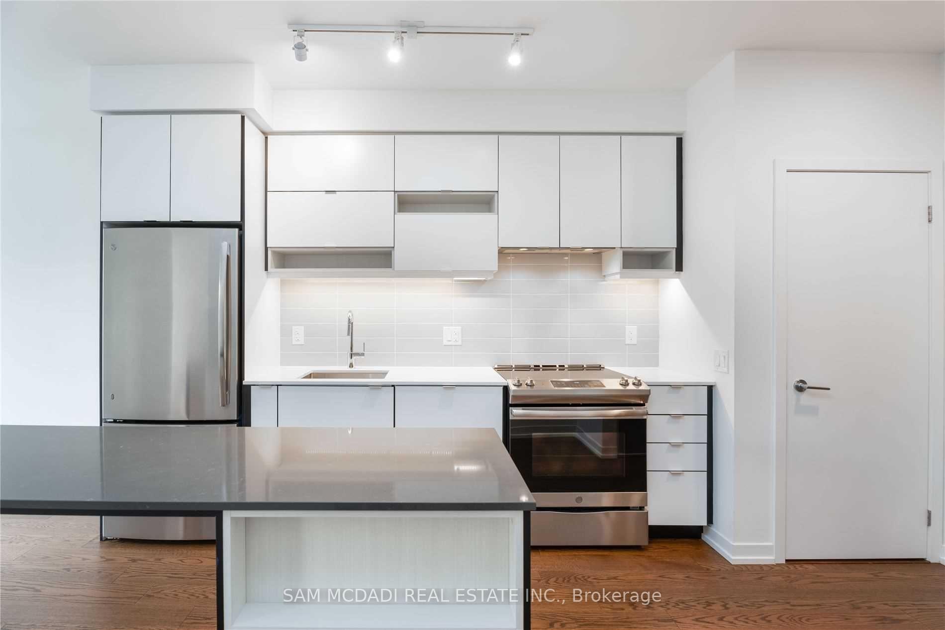 Photo 9 of Unit 514, 4065 Confederation Parkway, Mississauga, City Centre — HOMEH