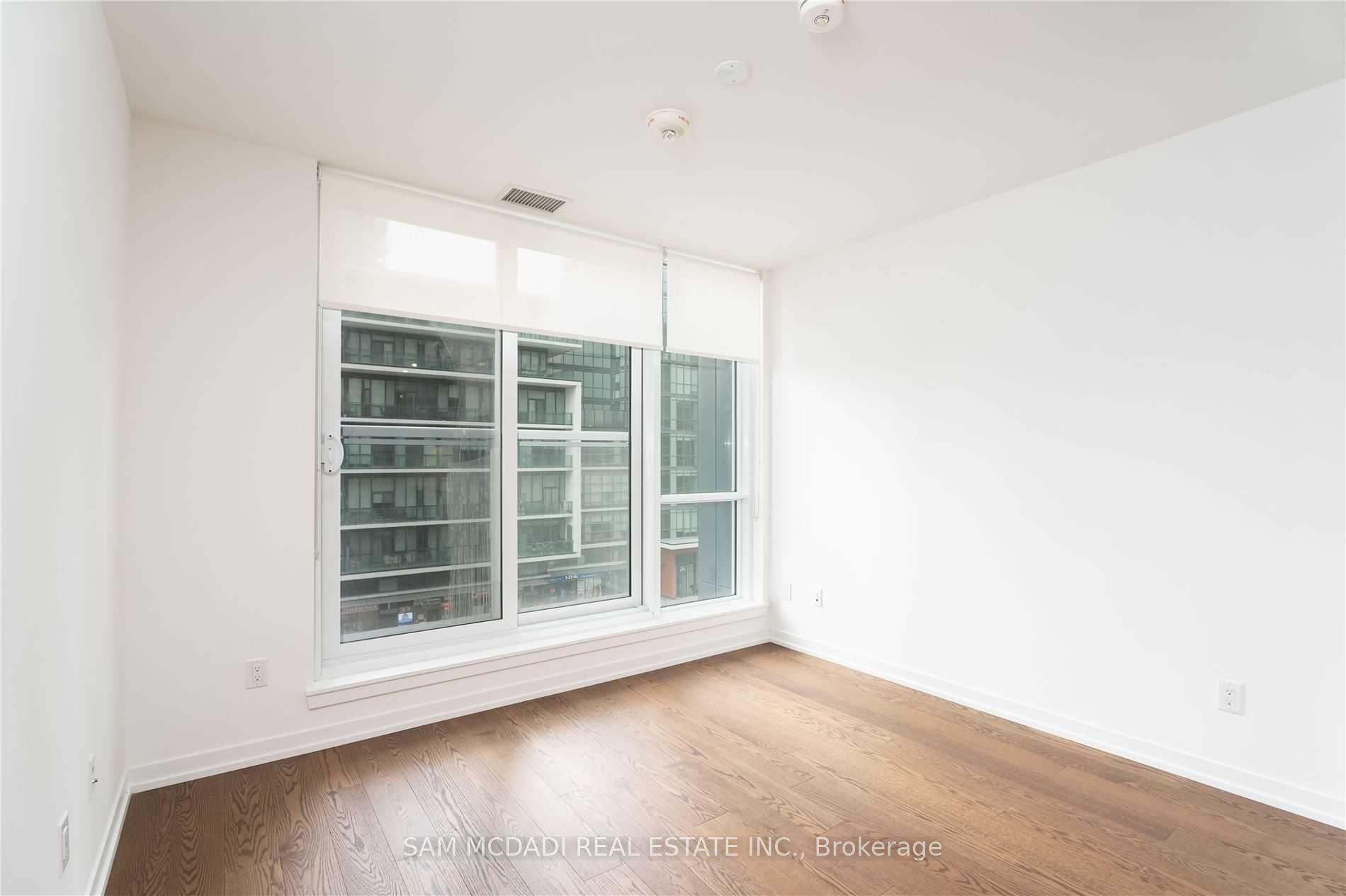 Photo 10 of Unit 514, 4065 Confederation Parkway, Mississauga, City Centre — HOMEH