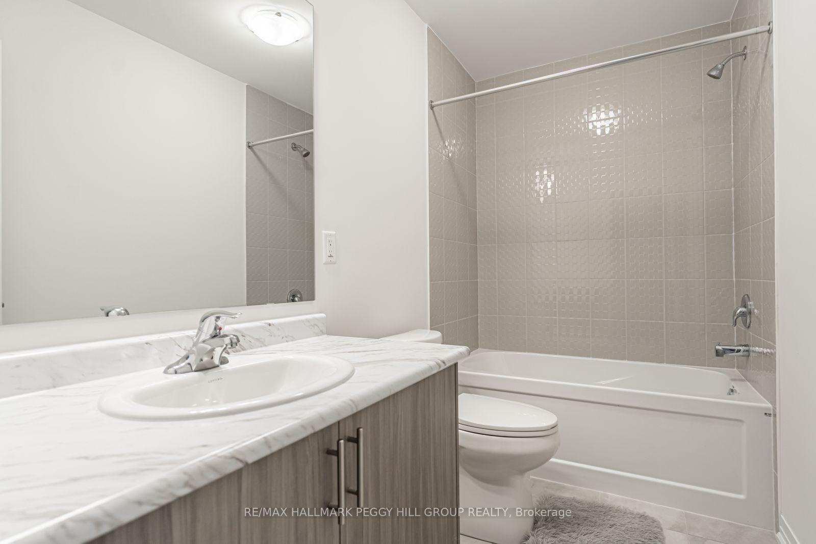 Photo 9 of 31 Bluebird Lane, Barrie, Painswick South — HOMEH
