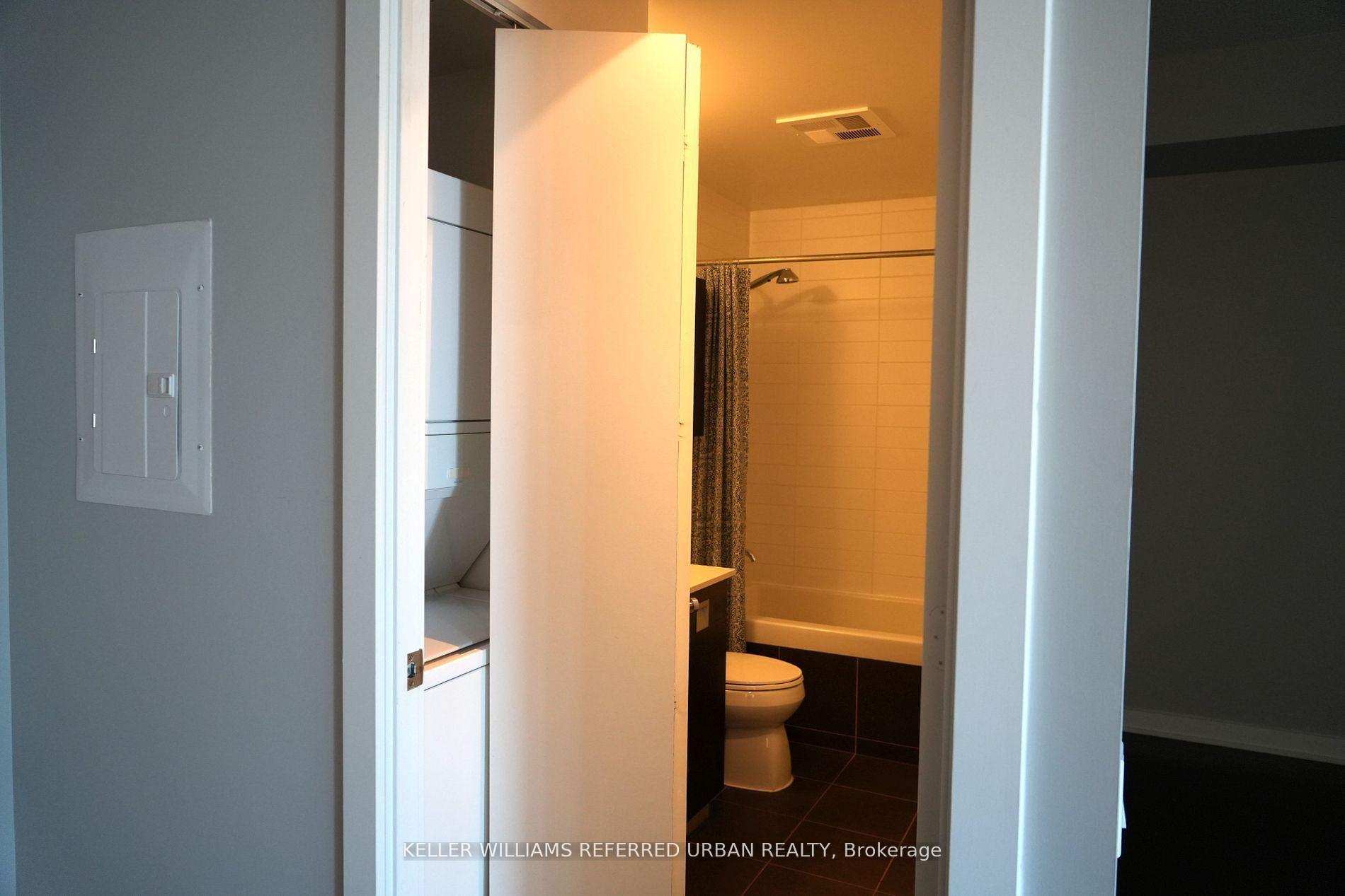 Photo 7 of Unit 3401, 33 Charles Street E, Toronto, Church-Yonge Corridor — HOMEH