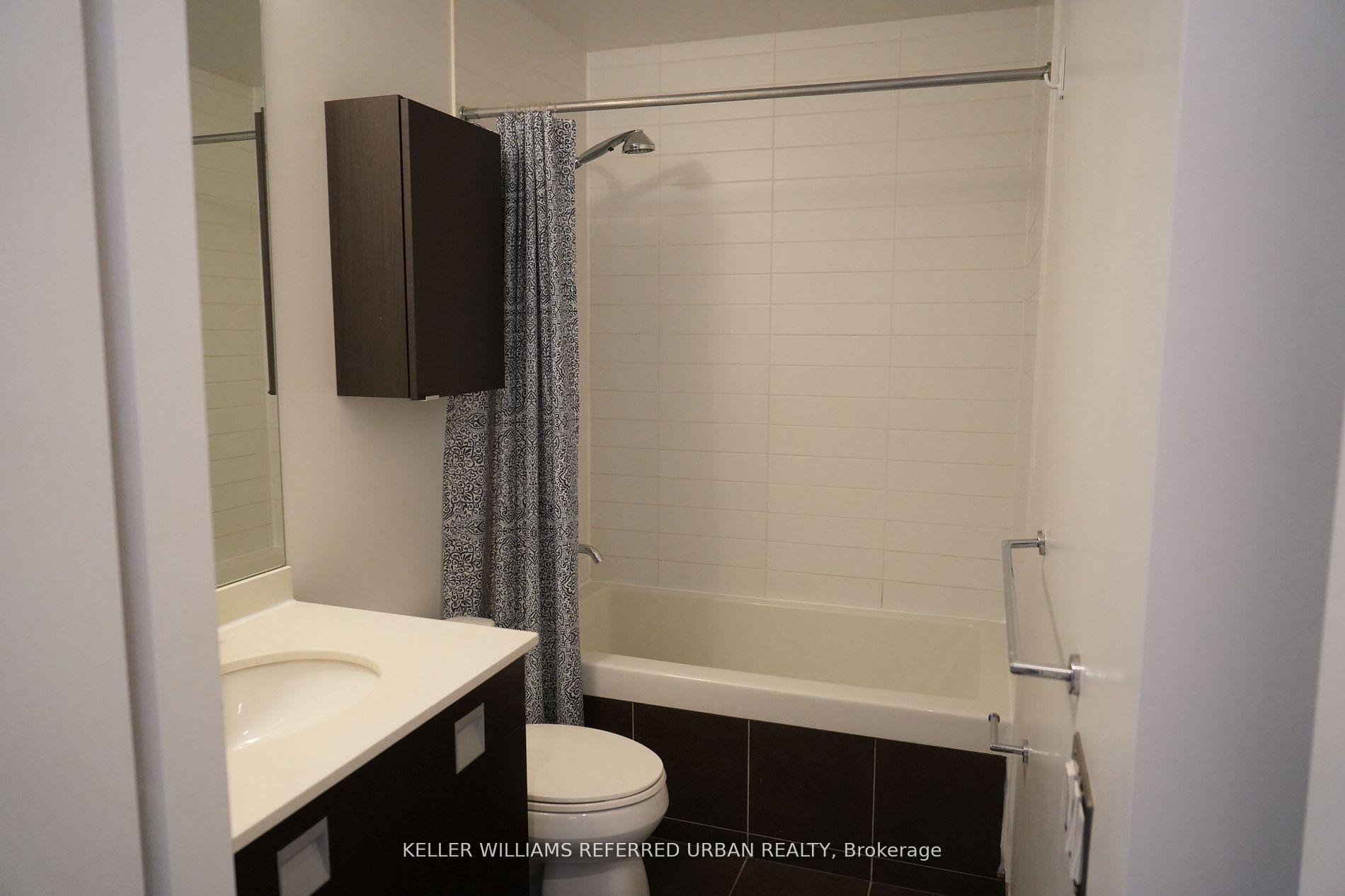 Photo 8 of Unit 3401, 33 Charles Street E, Toronto, Church-Yonge Corridor — HOMEH