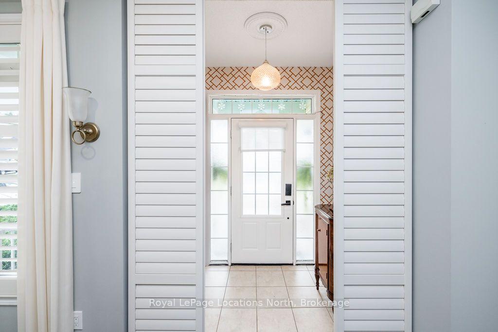 Photo 4 of 51 Christy Drive, Wasaga Beach — HOMEH
