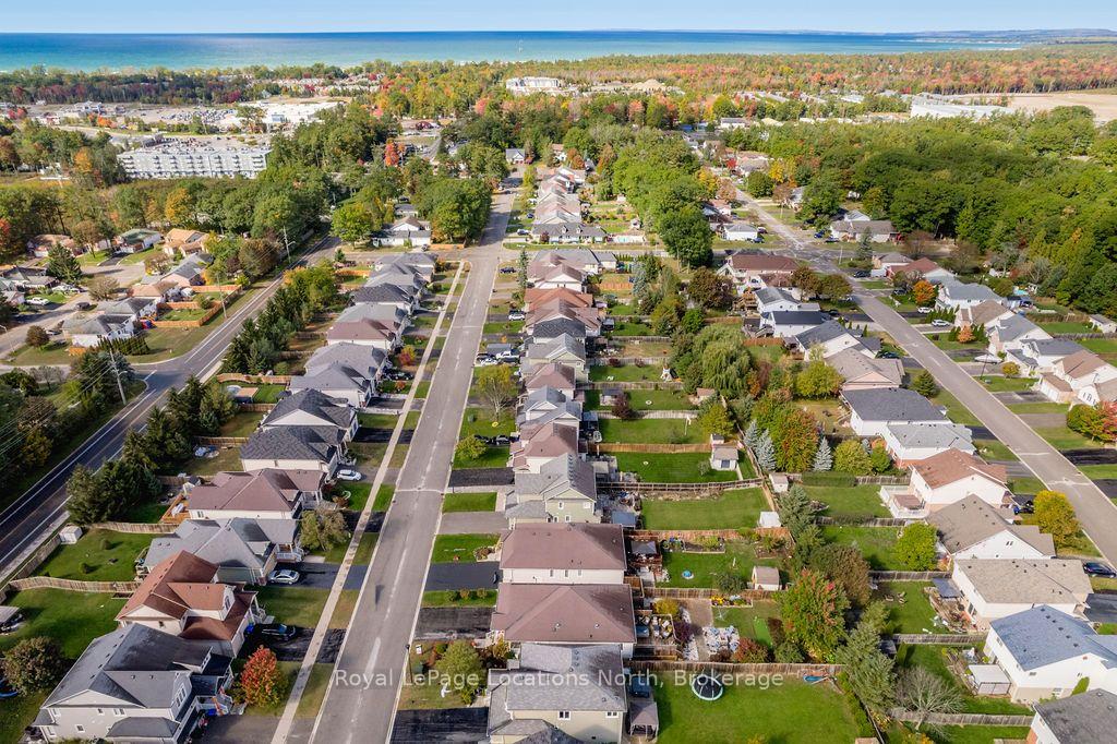 Photo 47 of 51 Christy Drive, Wasaga Beach — HOMEH