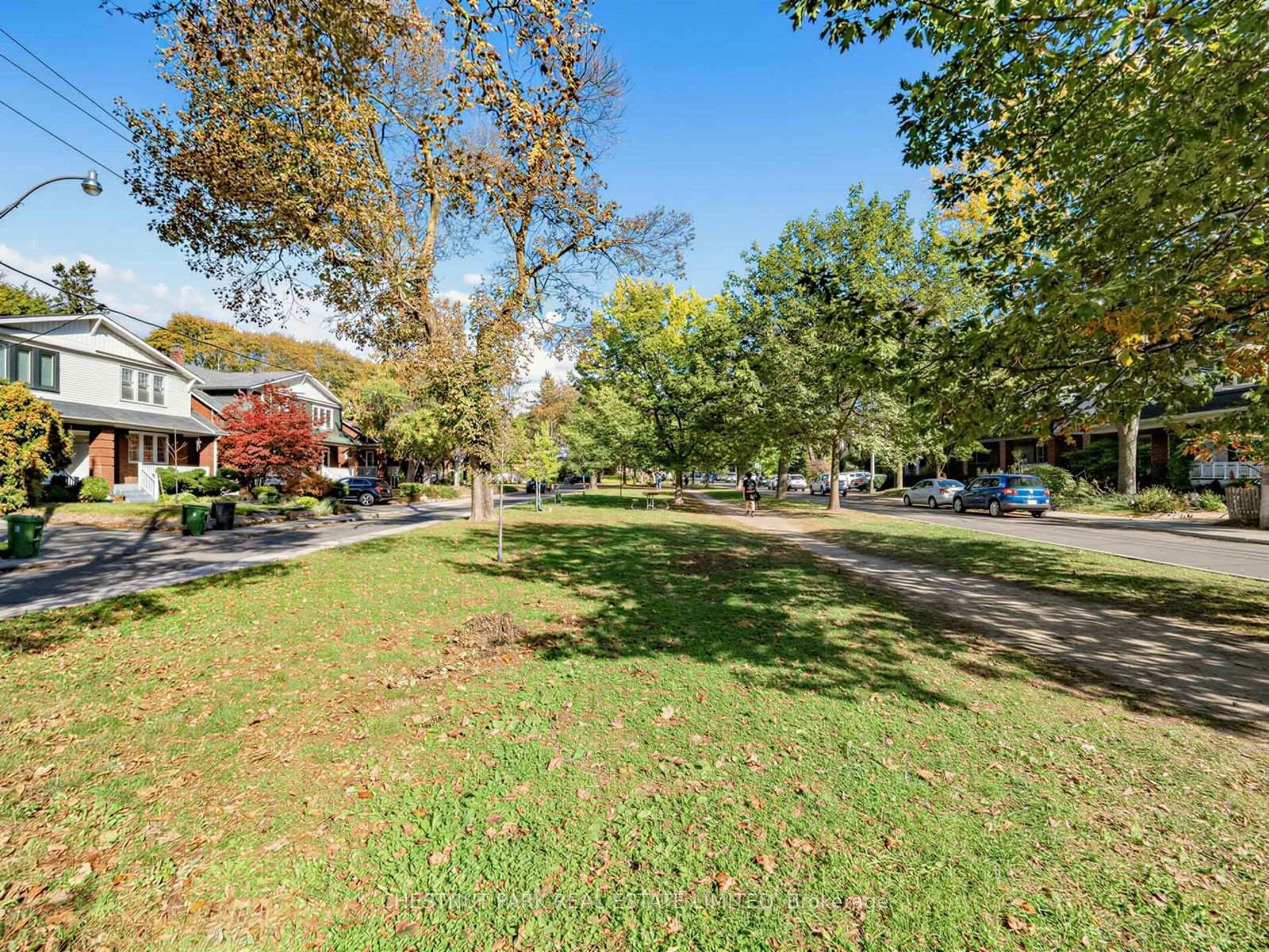 Photo 4 of 122 Forman Avenue, Toronto, Mount Pleasant East — HOMEH