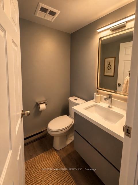Photo 7 of Unit 3203, 25 The Esplanade, Toronto, Waterfront Communities — HOMEH