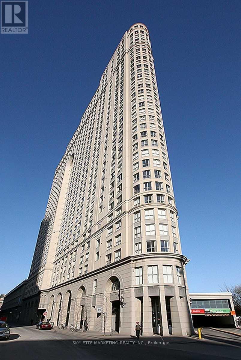 Photo 2 of Unit 3203, 25 The Esplanade, Toronto, Waterfront Communities — HOMEH