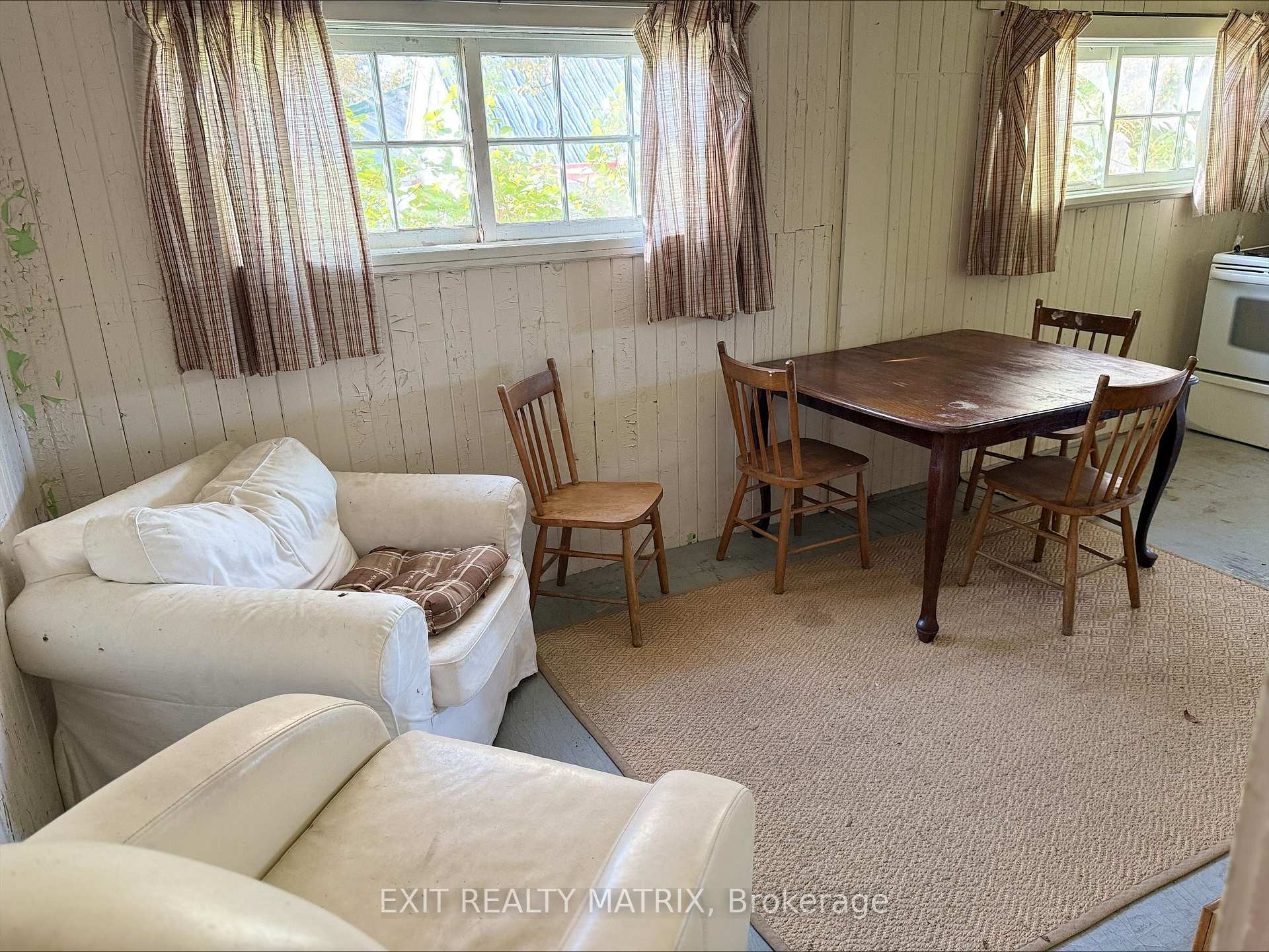 Photo 4 of 768 Forest Park Road, Laurentian Valley, Laurentian Valley — HOMEH