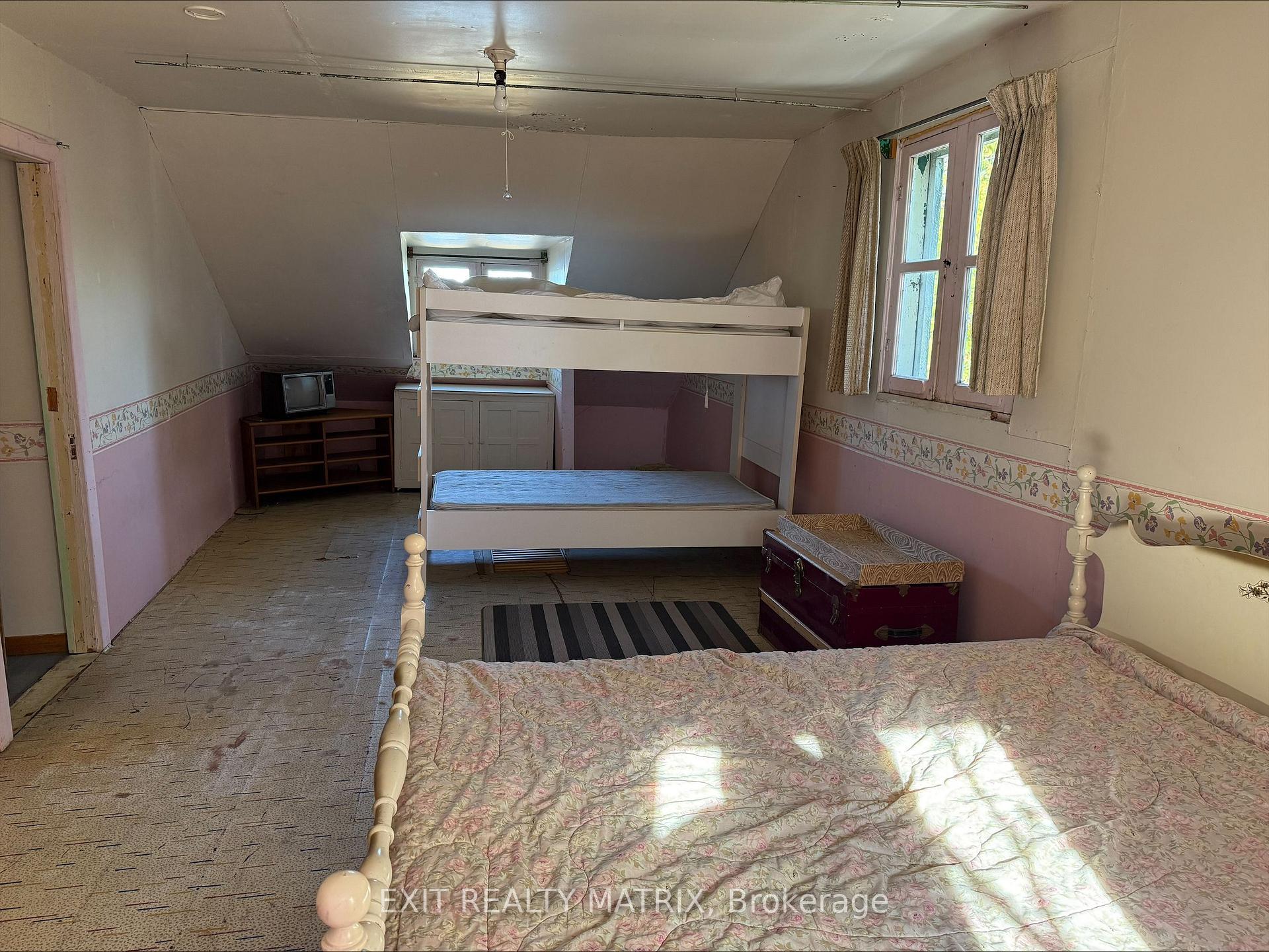 Photo 12 of 768 Forest Park Road, Laurentian Valley, Laurentian Valley — HOMEH