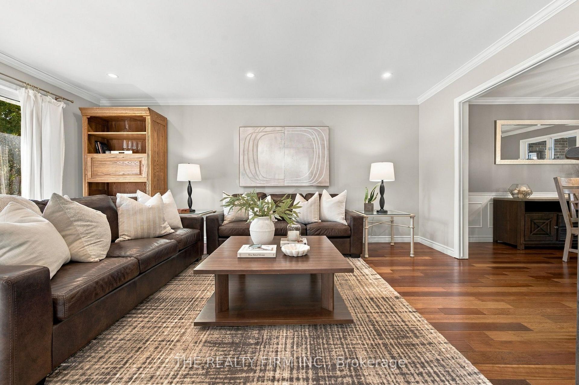 Photo 4 of 43 Fairlane Crescent, London, South K — HOMEH
