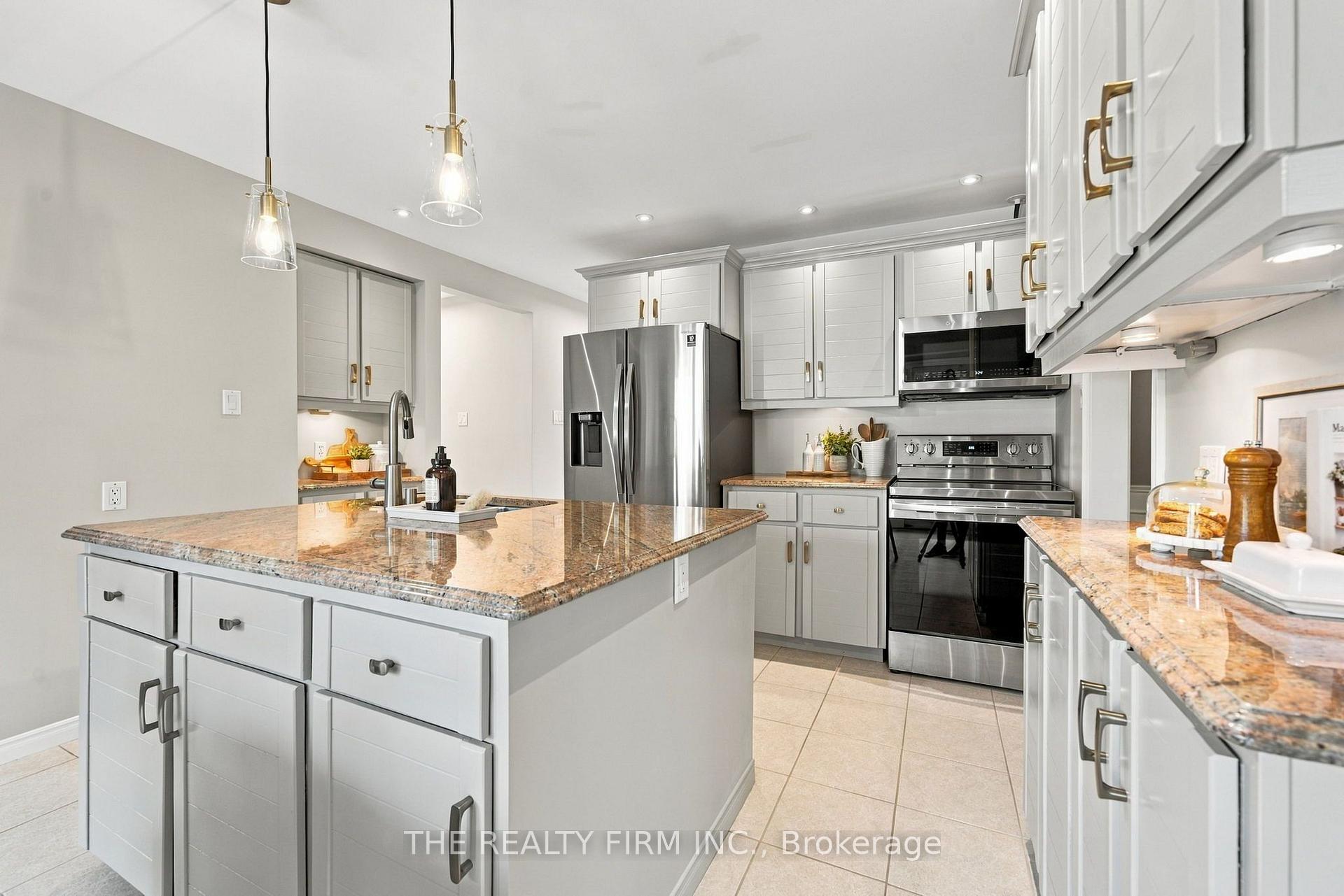 Photo 11 of 43 Fairlane Crescent, London, South K — HOMEH