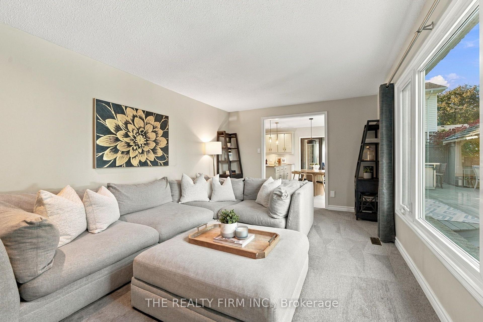 Photo 15 of 43 Fairlane Crescent, London, South K — HOMEH