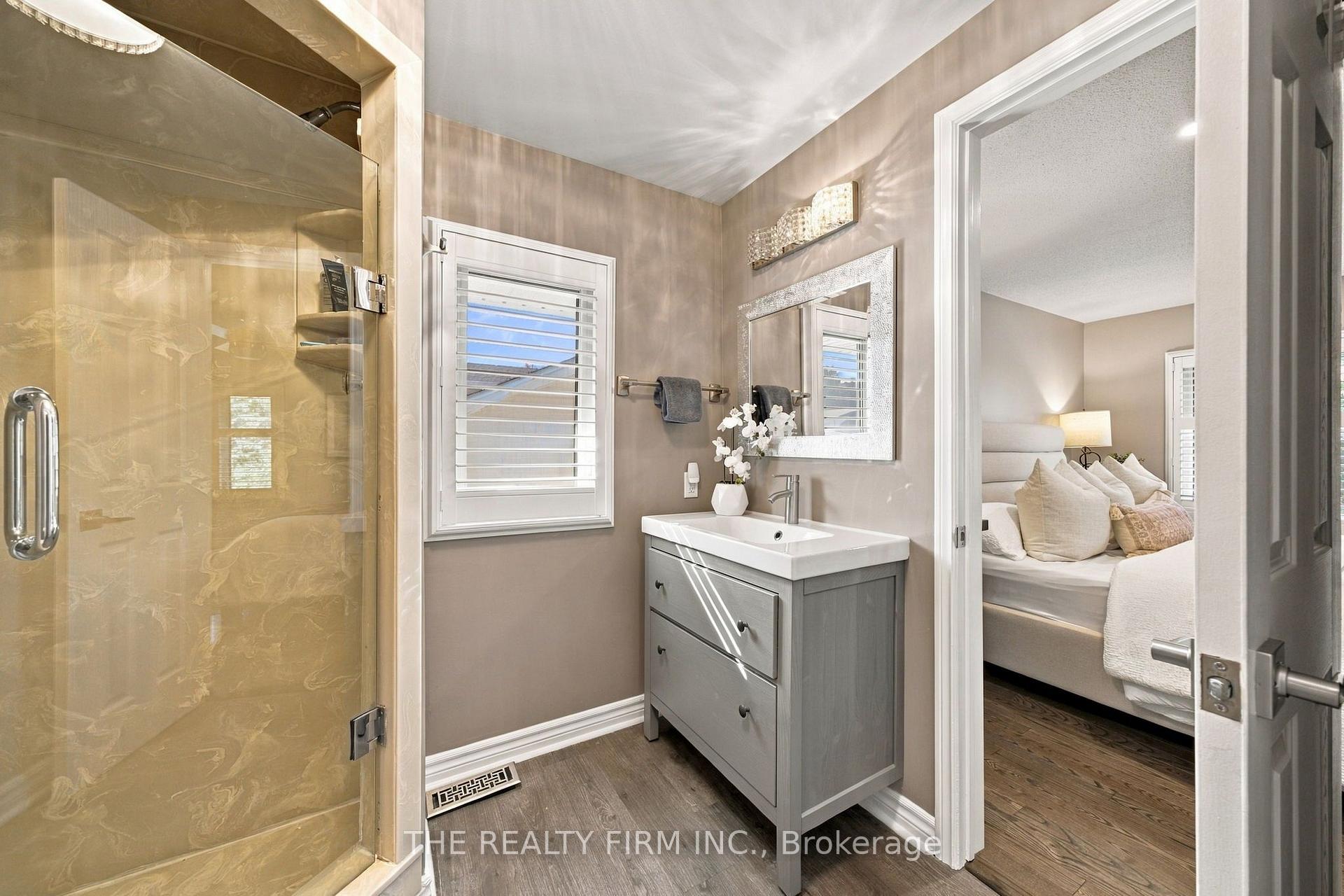 Photo 23 of 43 Fairlane Crescent, London, South K — HOMEH