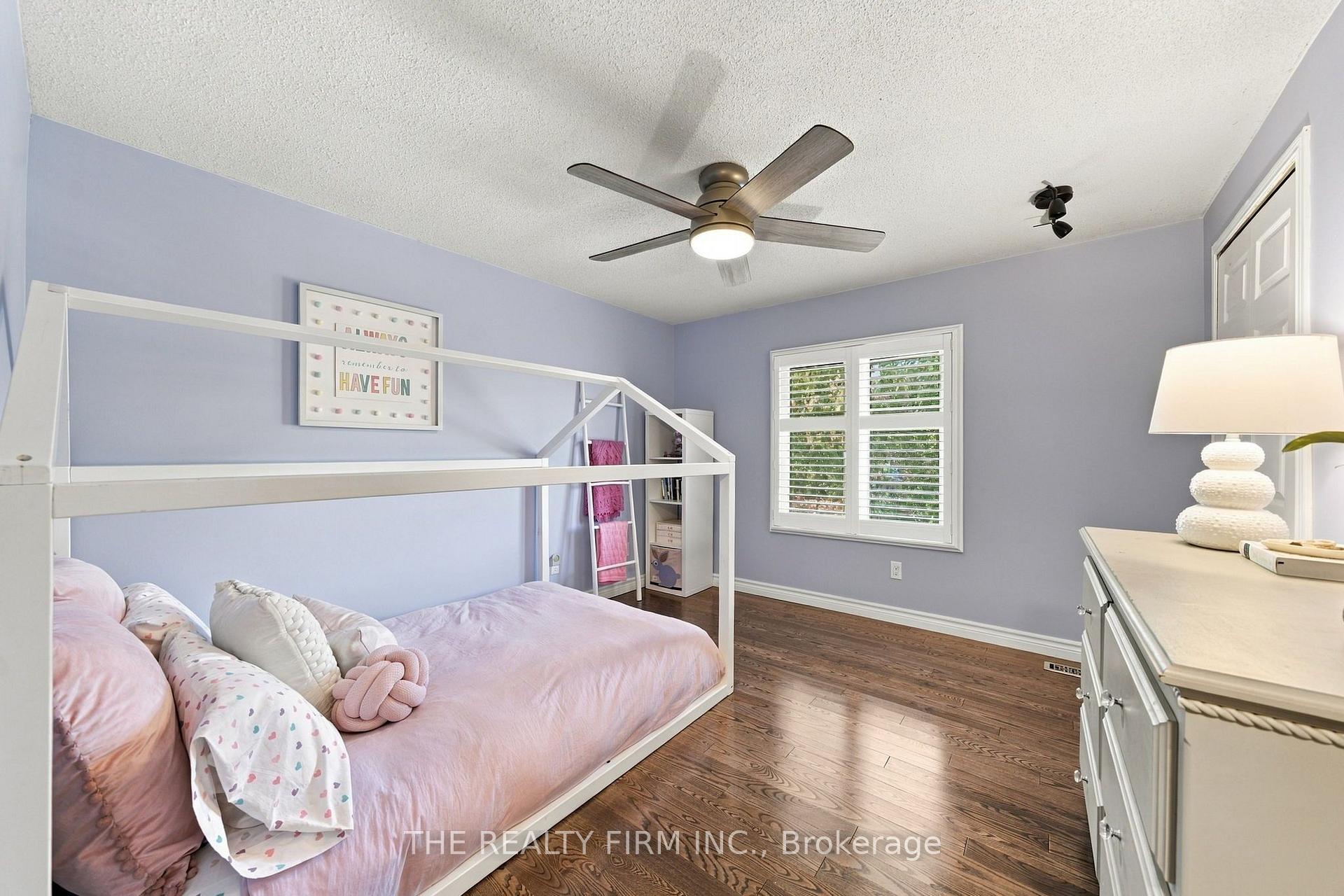 Photo 28 of 43 Fairlane Crescent, London, South K — HOMEH