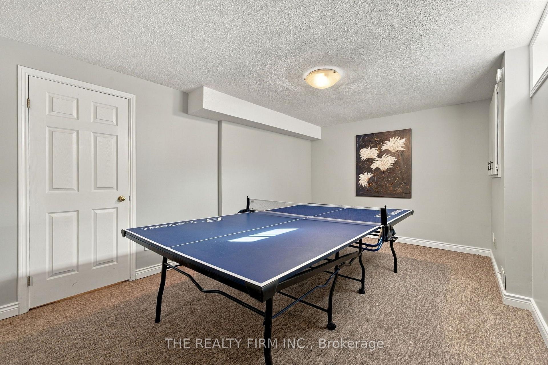 Photo 31 of 43 Fairlane Crescent, London, South K — HOMEH