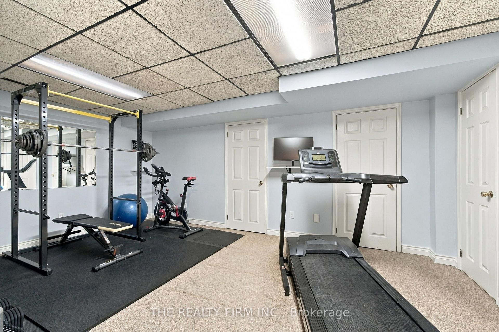 Photo 32 of 43 Fairlane Crescent, London, South K — HOMEH