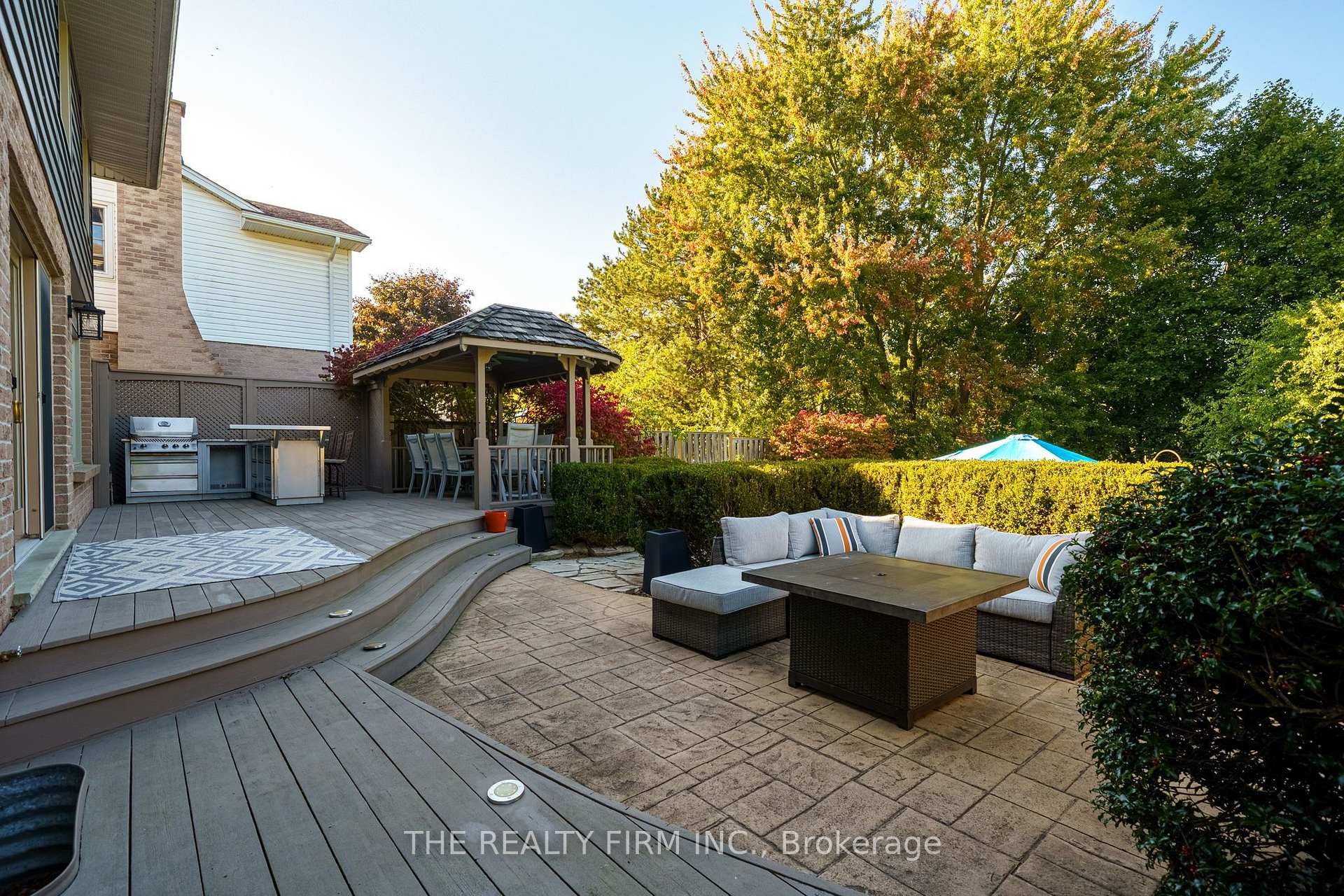 Photo 36 of 43 Fairlane Crescent, London, South K — HOMEH