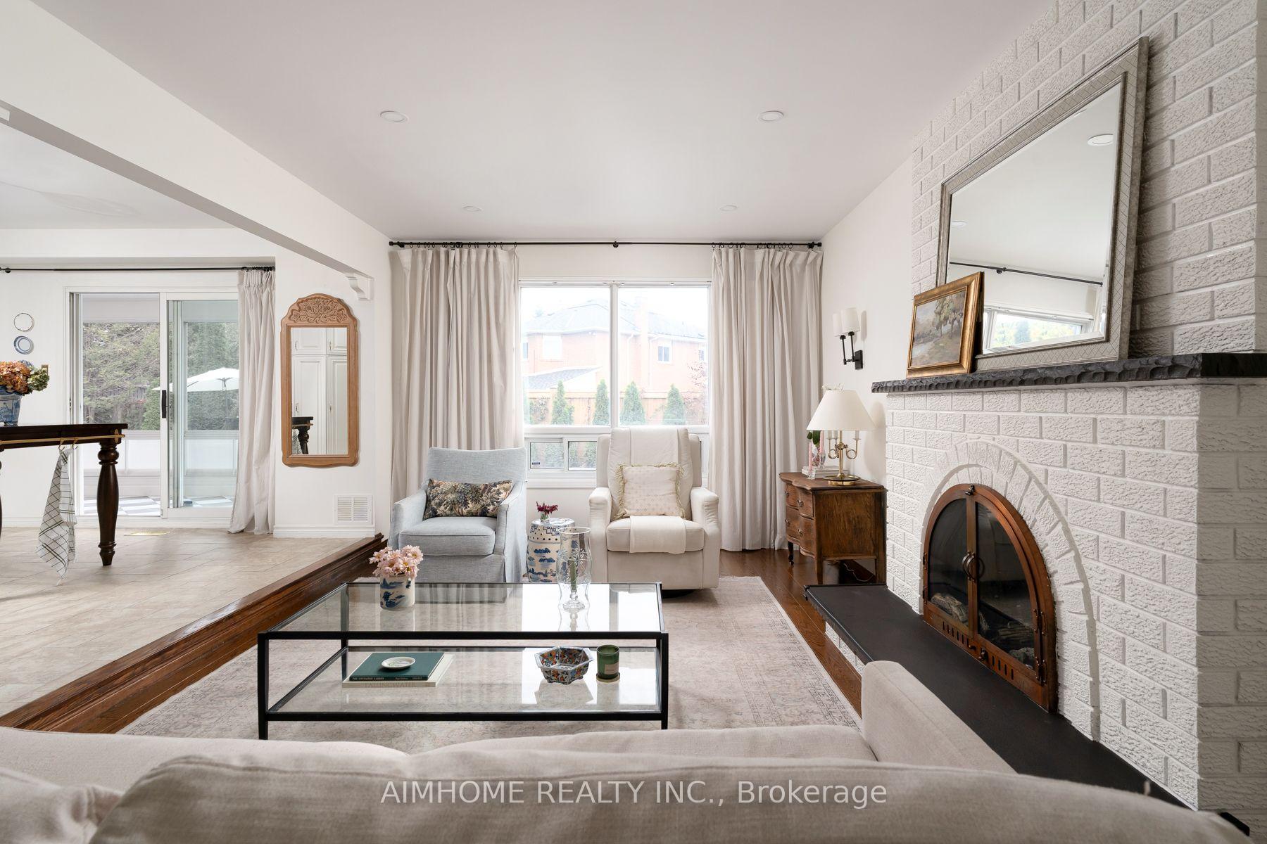 Photo 9 of 11 Carpenter Court, Markham, Raymerville — HOMEH