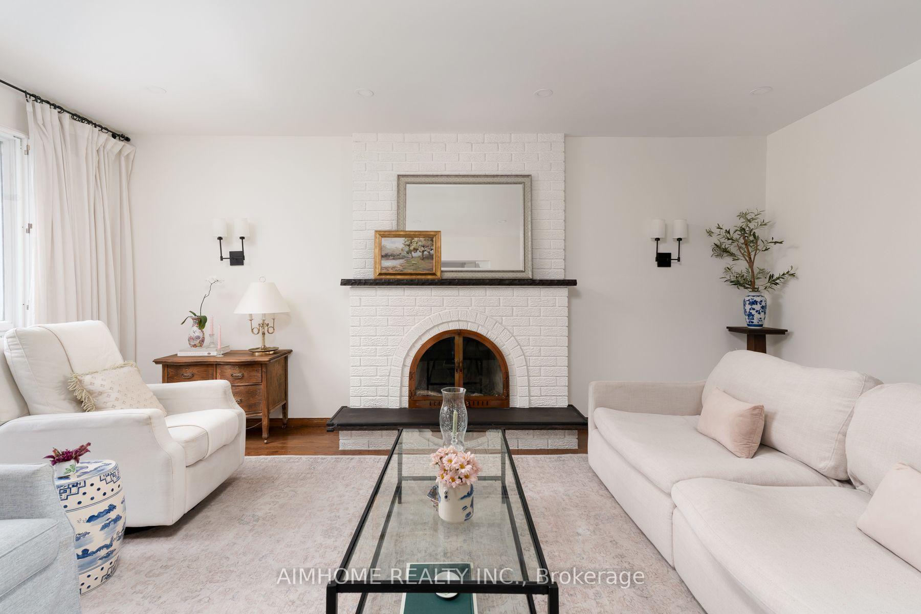 Photo 10 of 11 Carpenter Court, Markham, Raymerville — HOMEH