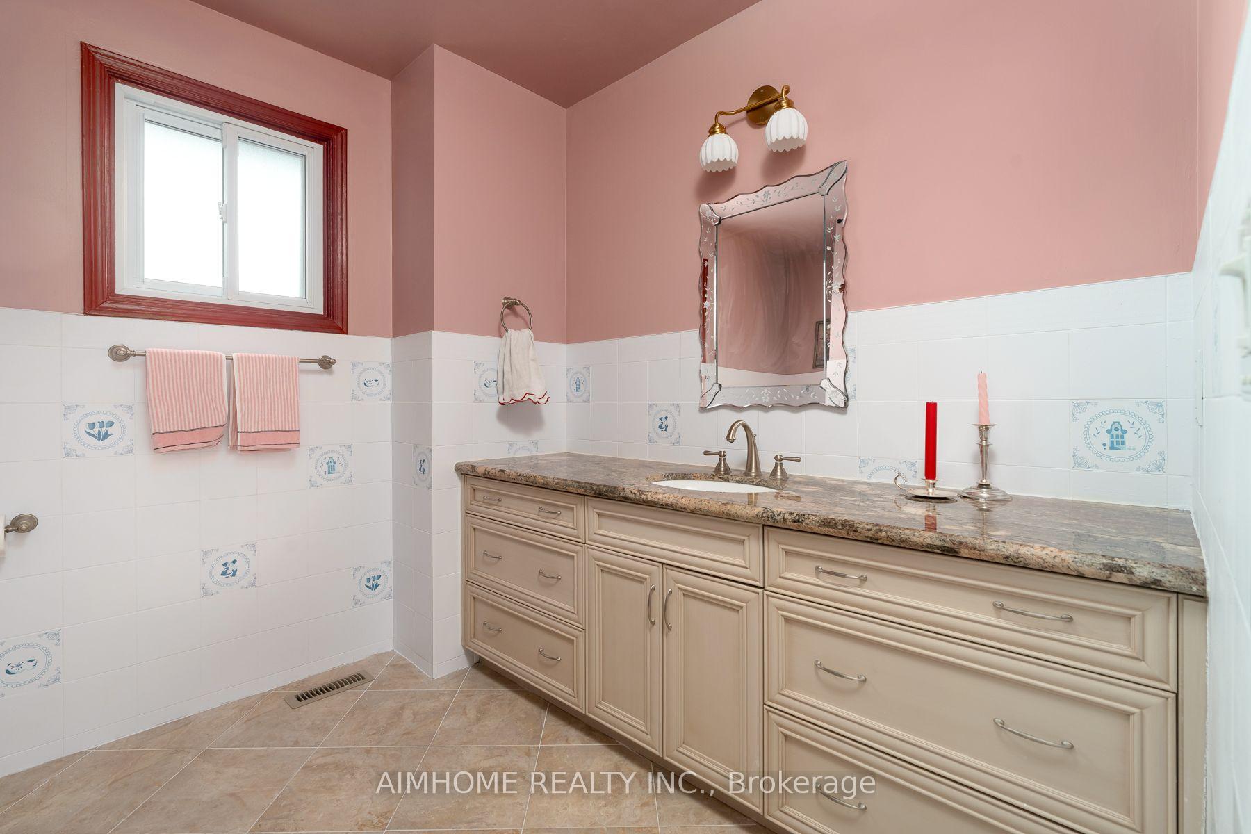 Photo 27 of 11 Carpenter Court, Markham, Raymerville — HOMEH
