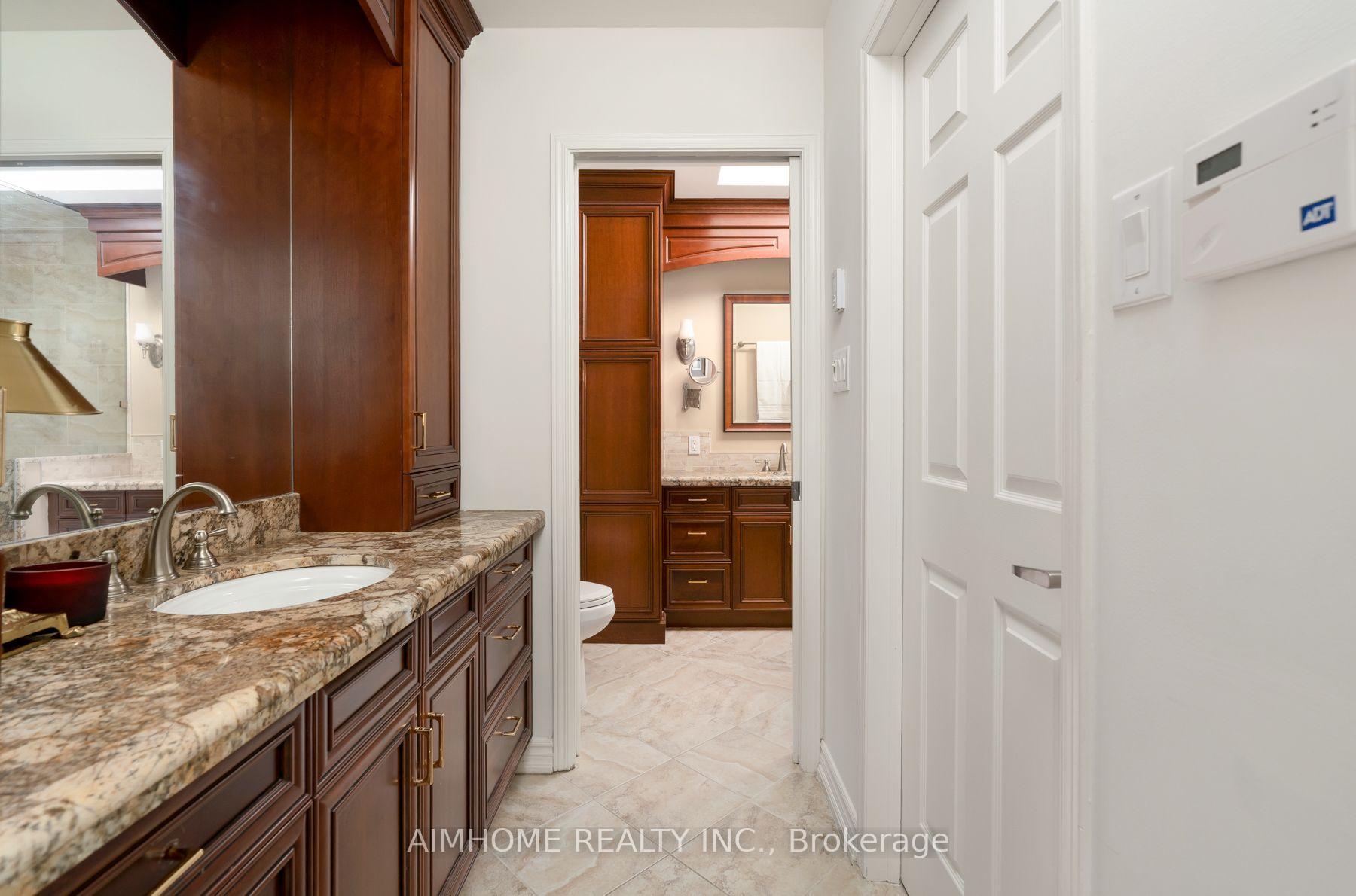 Photo 34 of 11 Carpenter Court, Markham, Raymerville — HOMEH