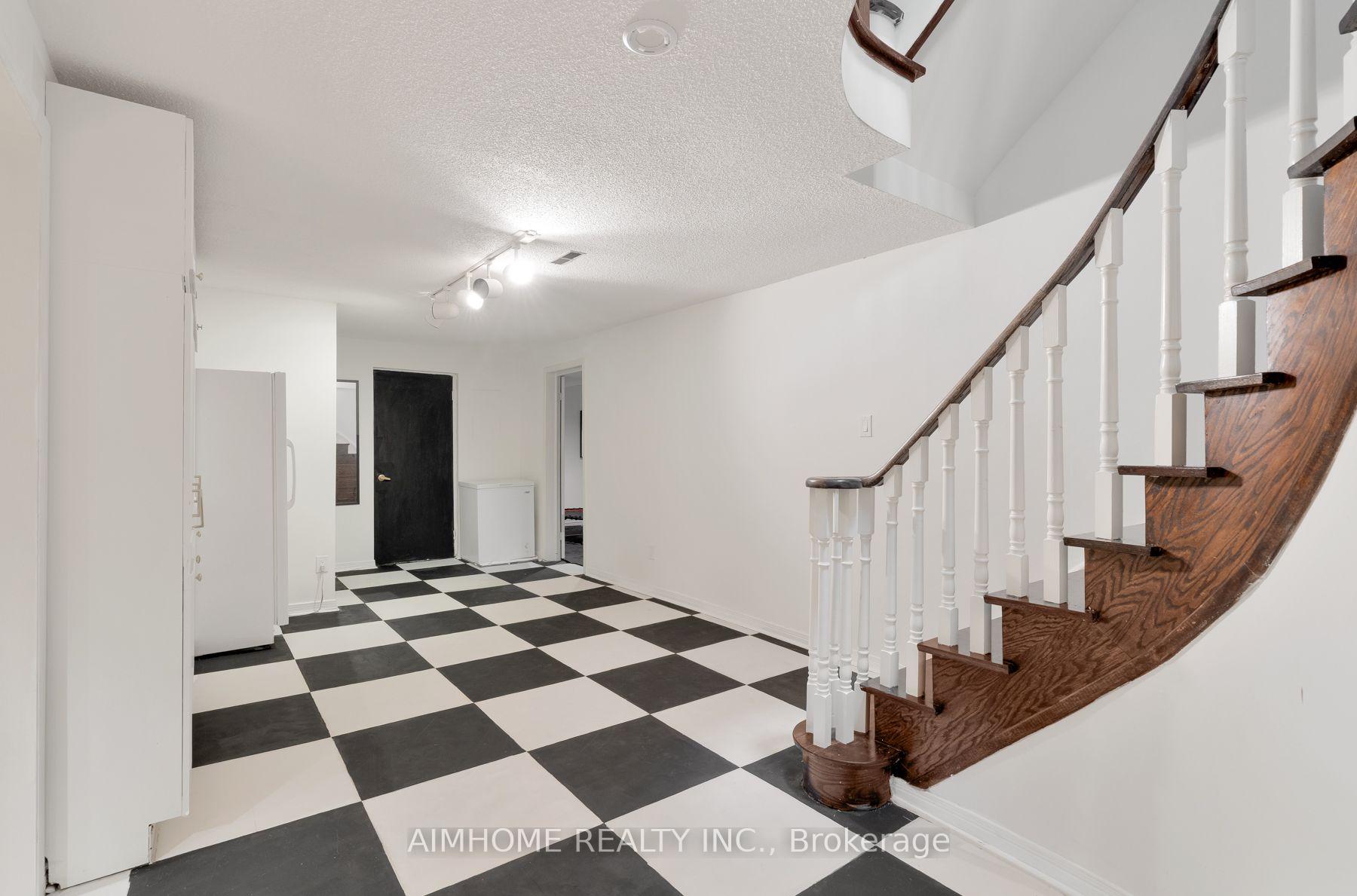 Photo 39 of 11 Carpenter Court, Markham, Raymerville — HOMEH
